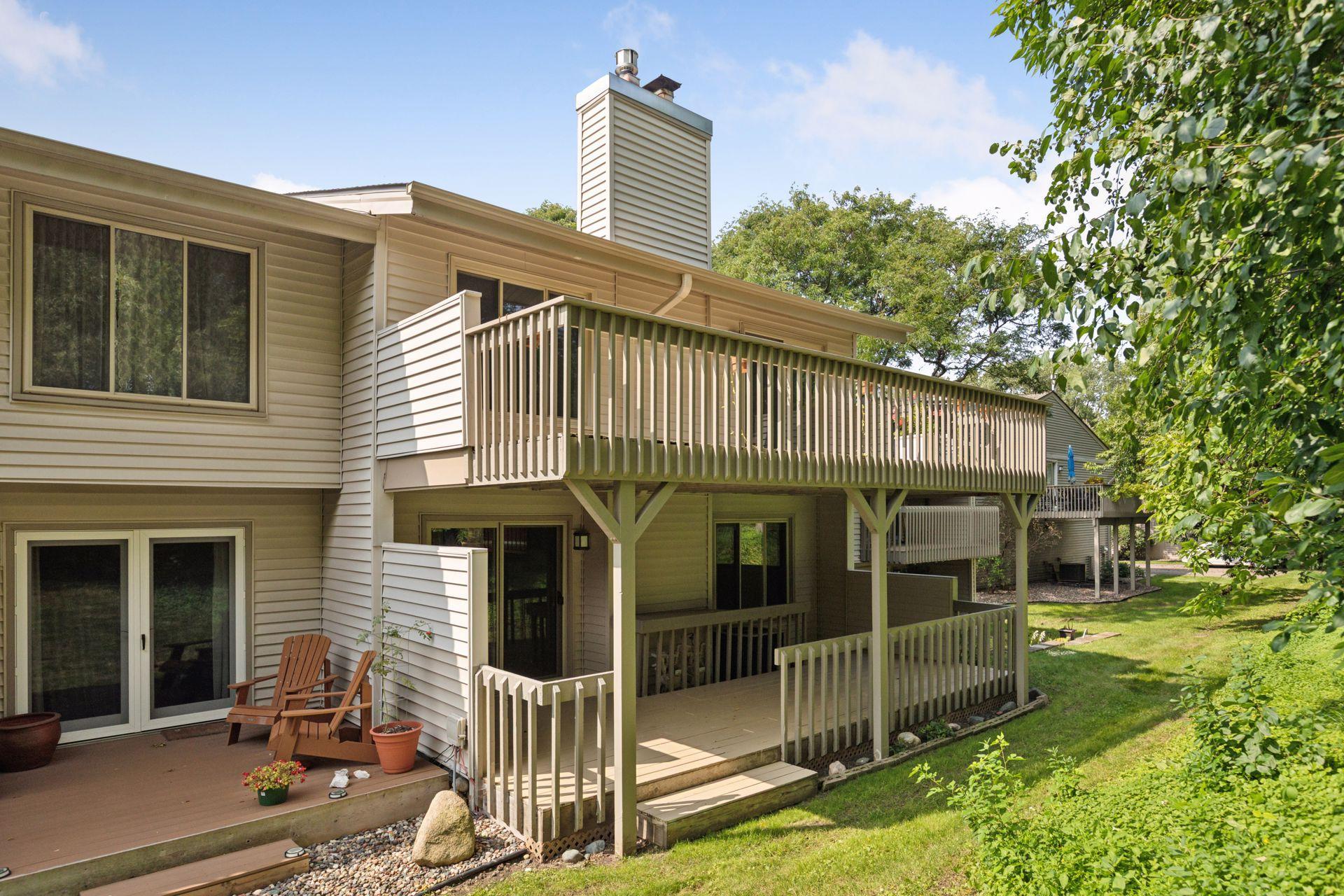 6228 Sandpiper Court