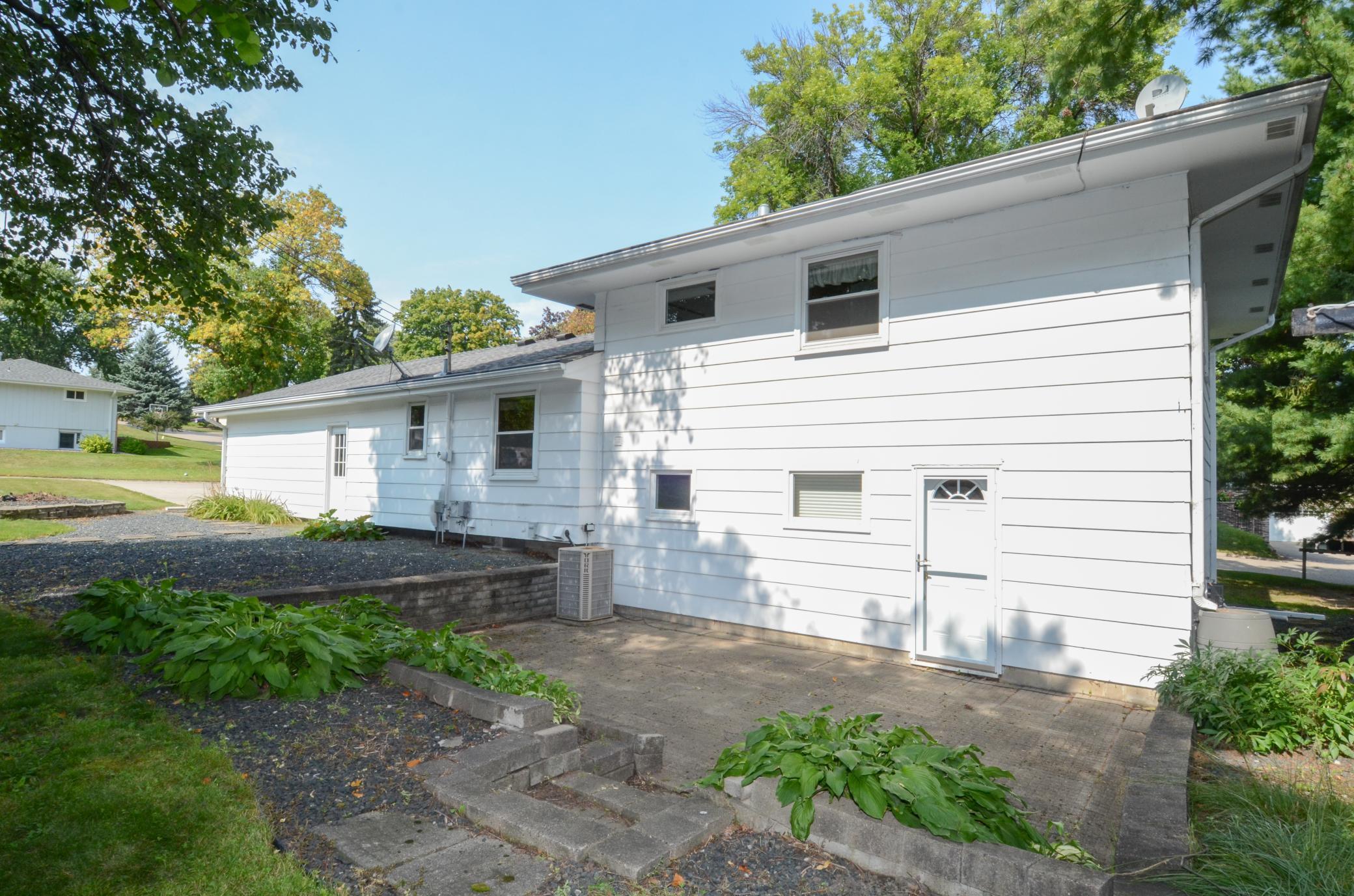 1651 Sioux Boulevard