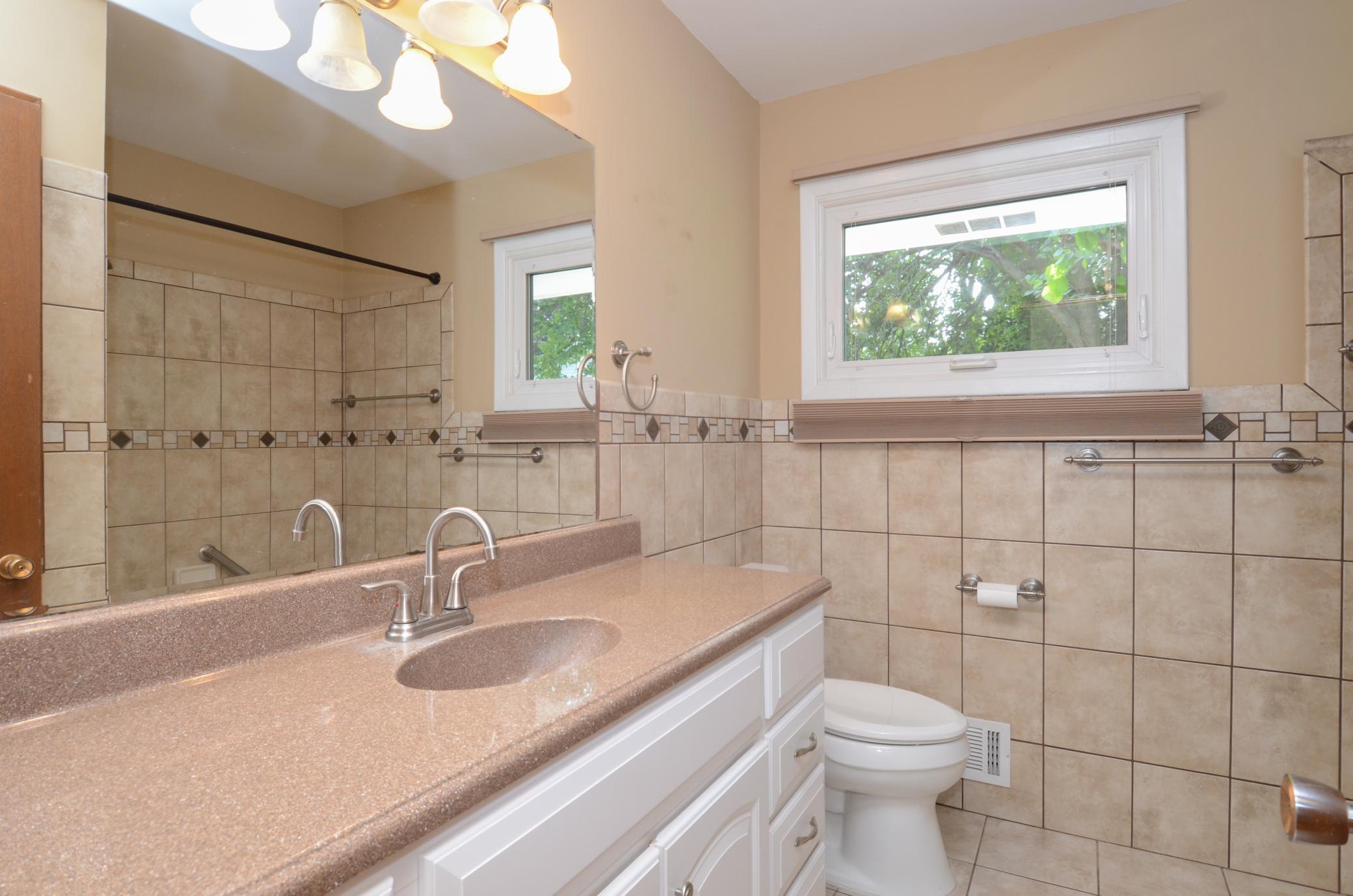 1651 Sioux Boulevard