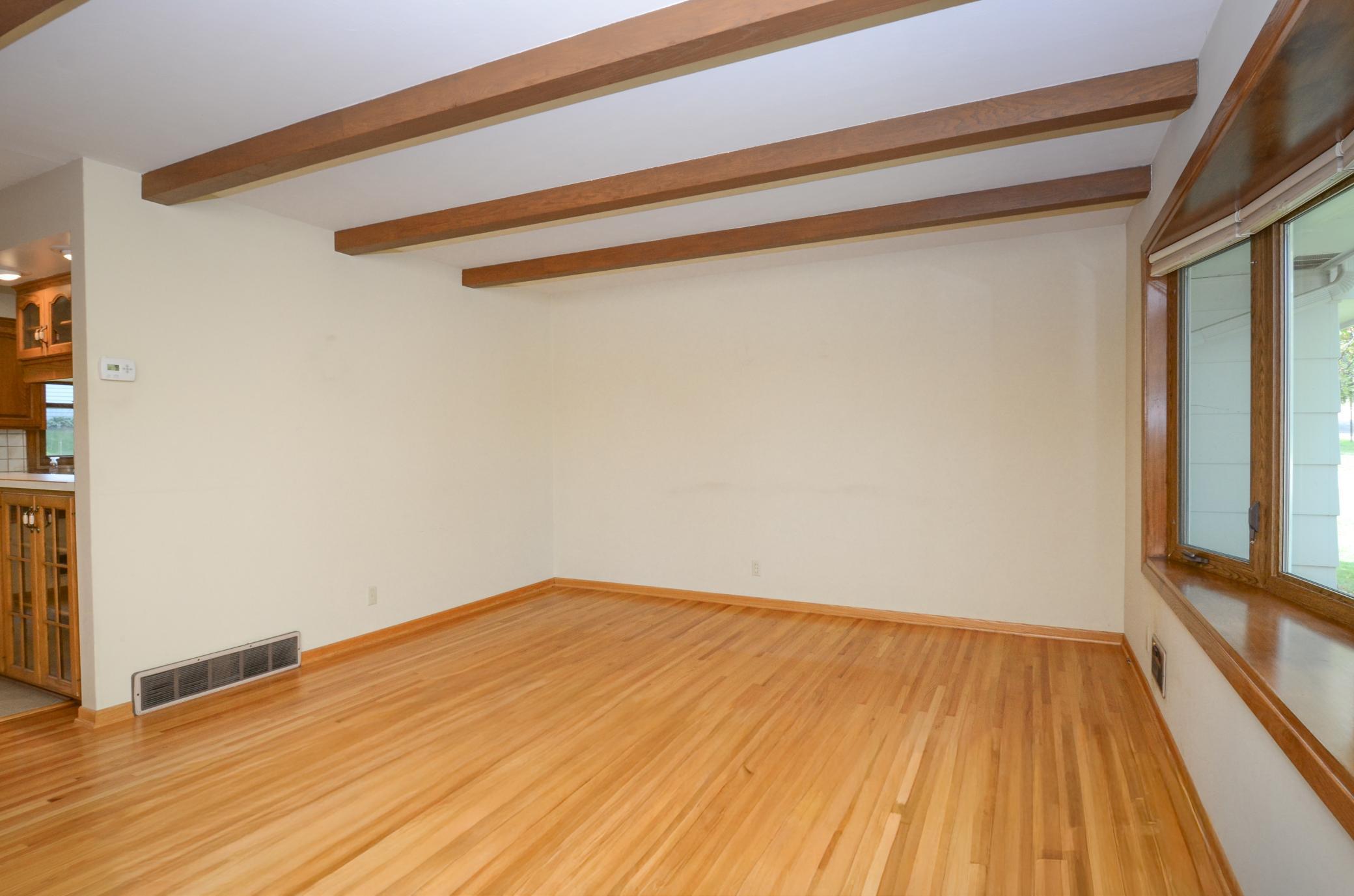 1651 Sioux Boulevard