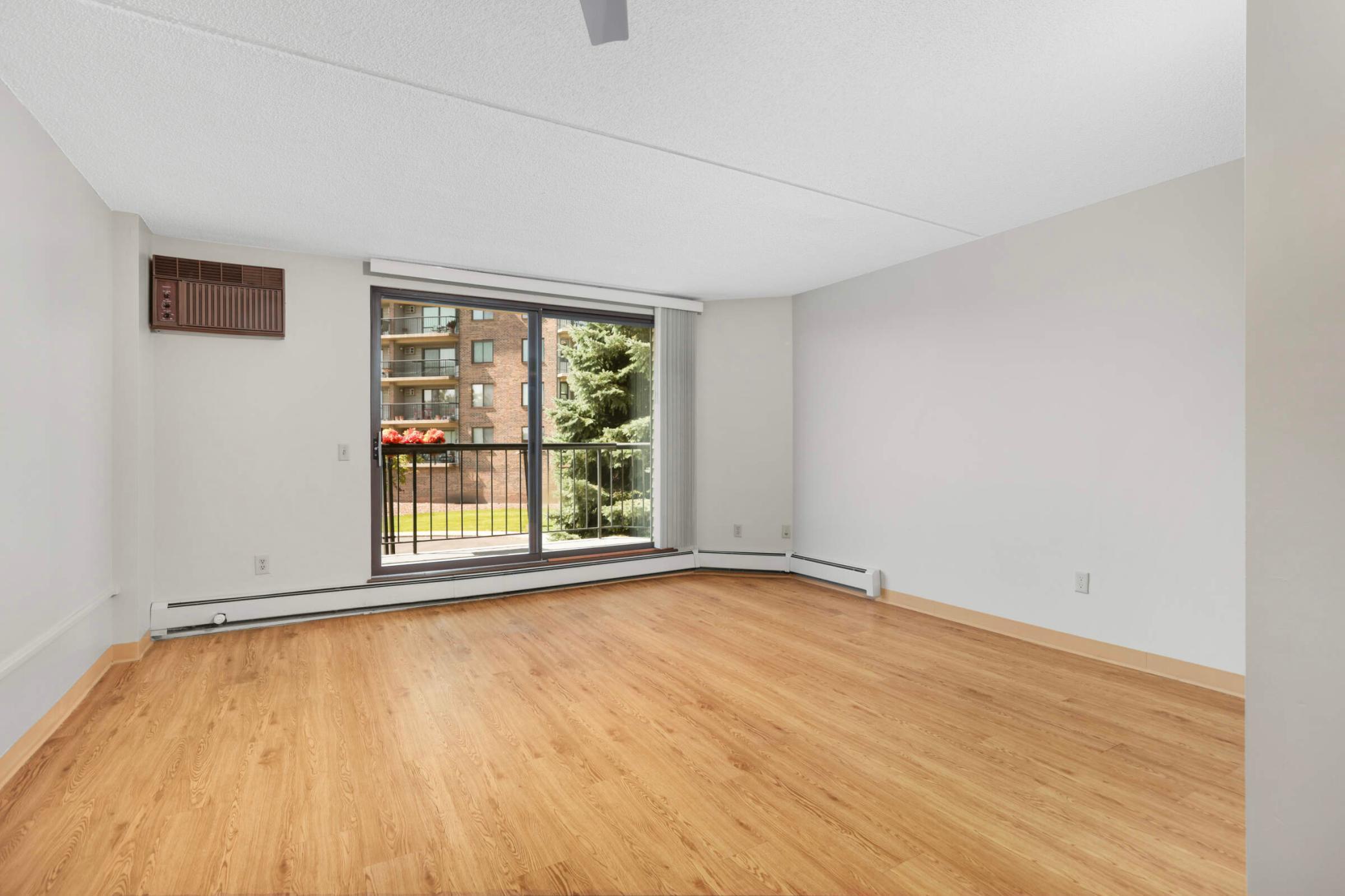 2601 Kenzie Terrace Unit: 103