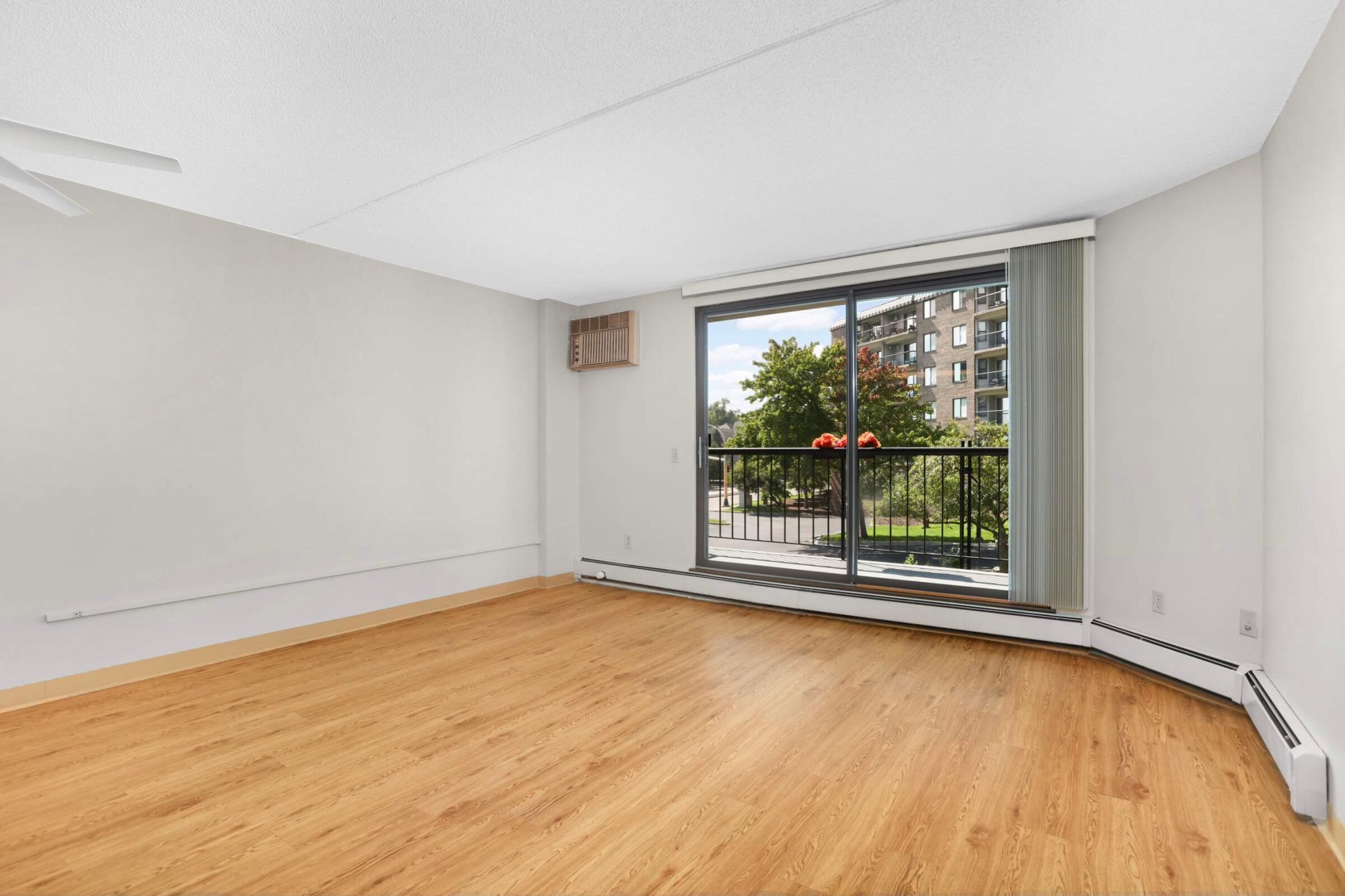 2601 Kenzie Terrace Unit: 103
