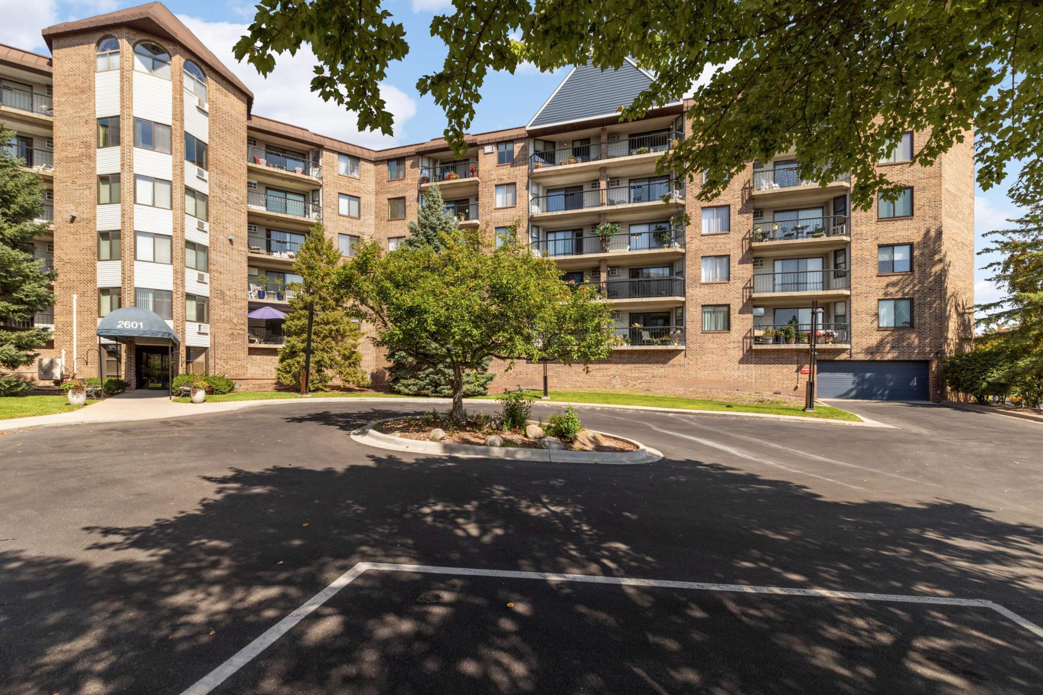 2601 Kenzie Terrace Unit: 103
