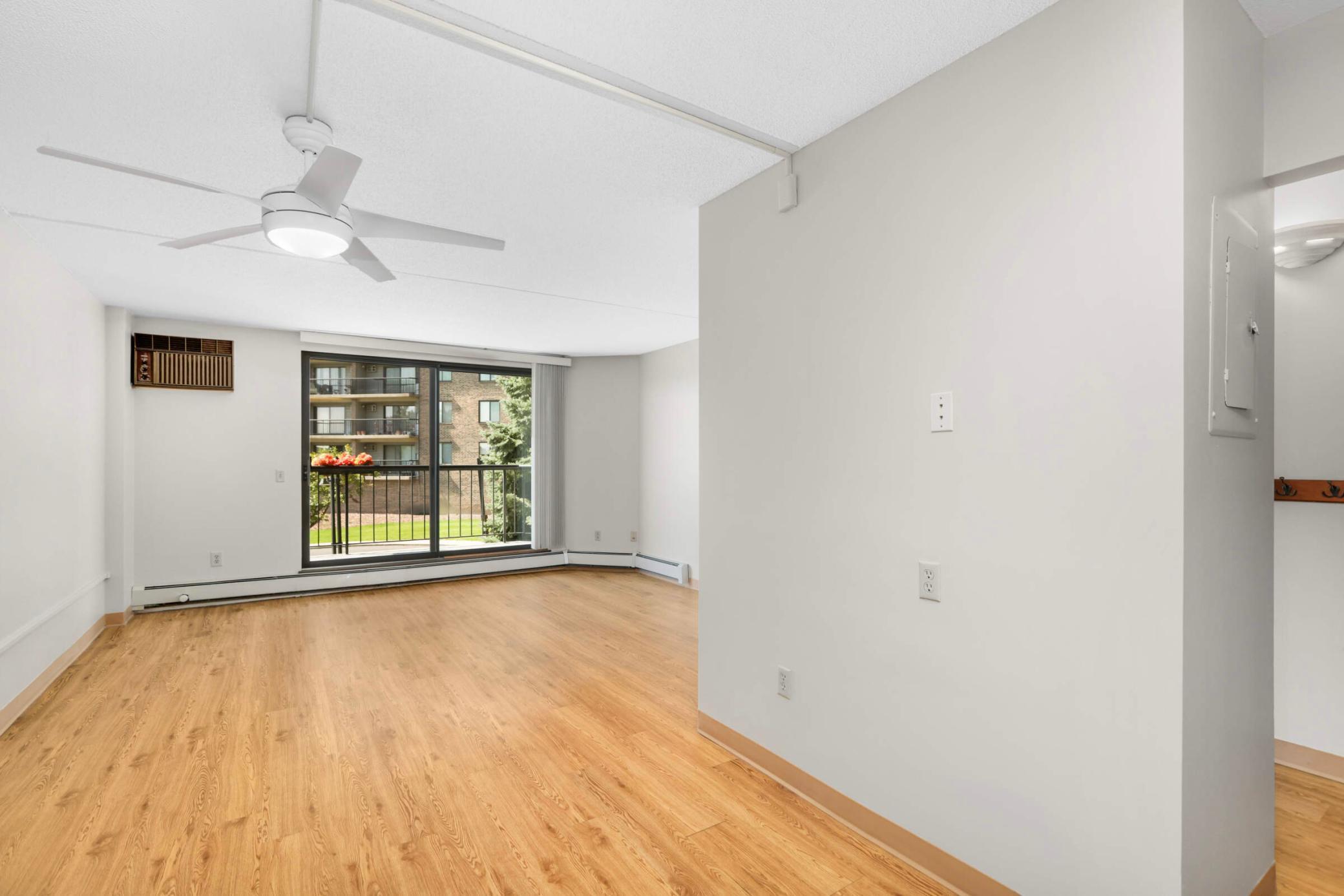 2601 Kenzie Terrace Unit: 103