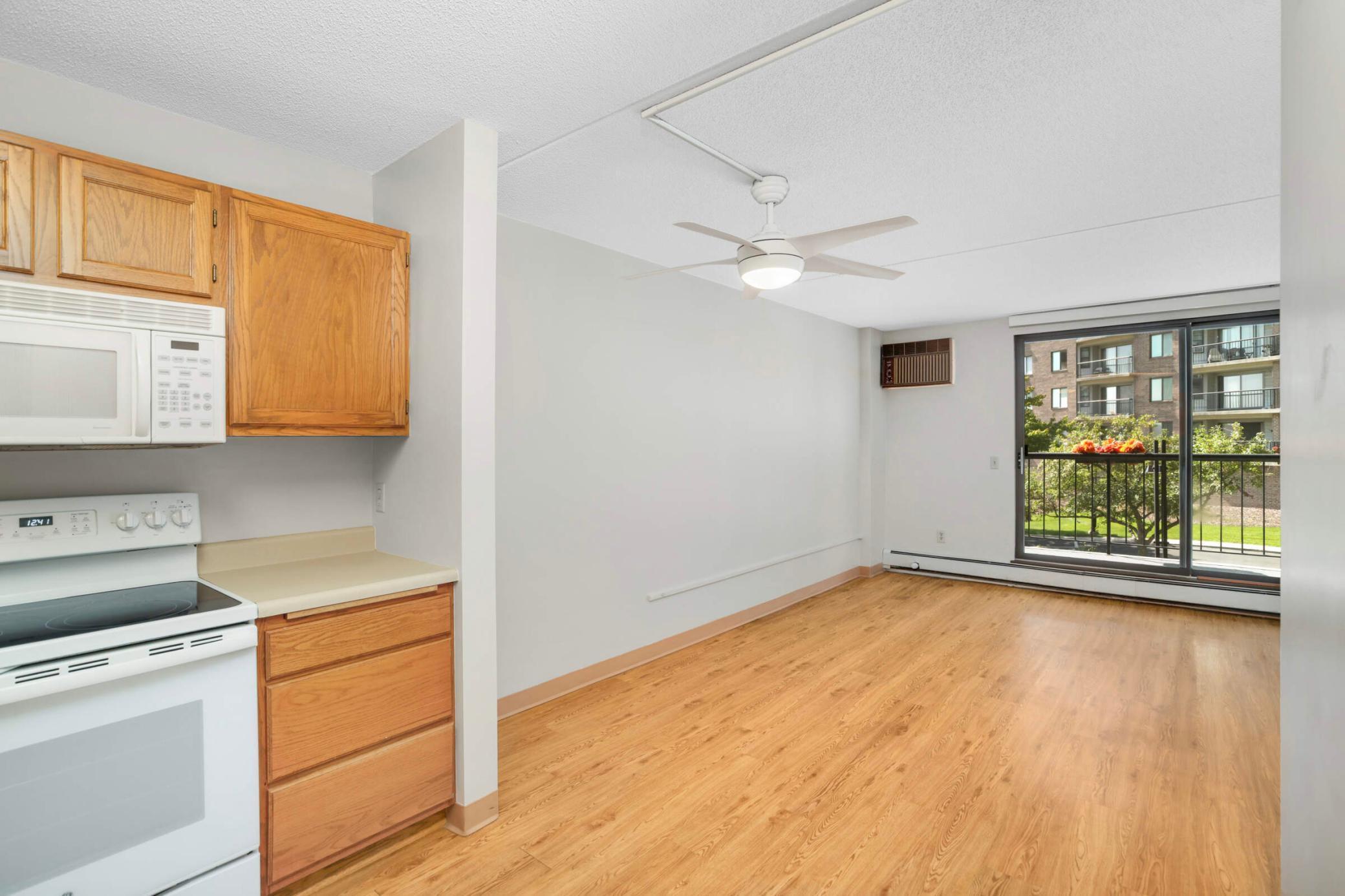 2601 Kenzie Terrace Unit: 103