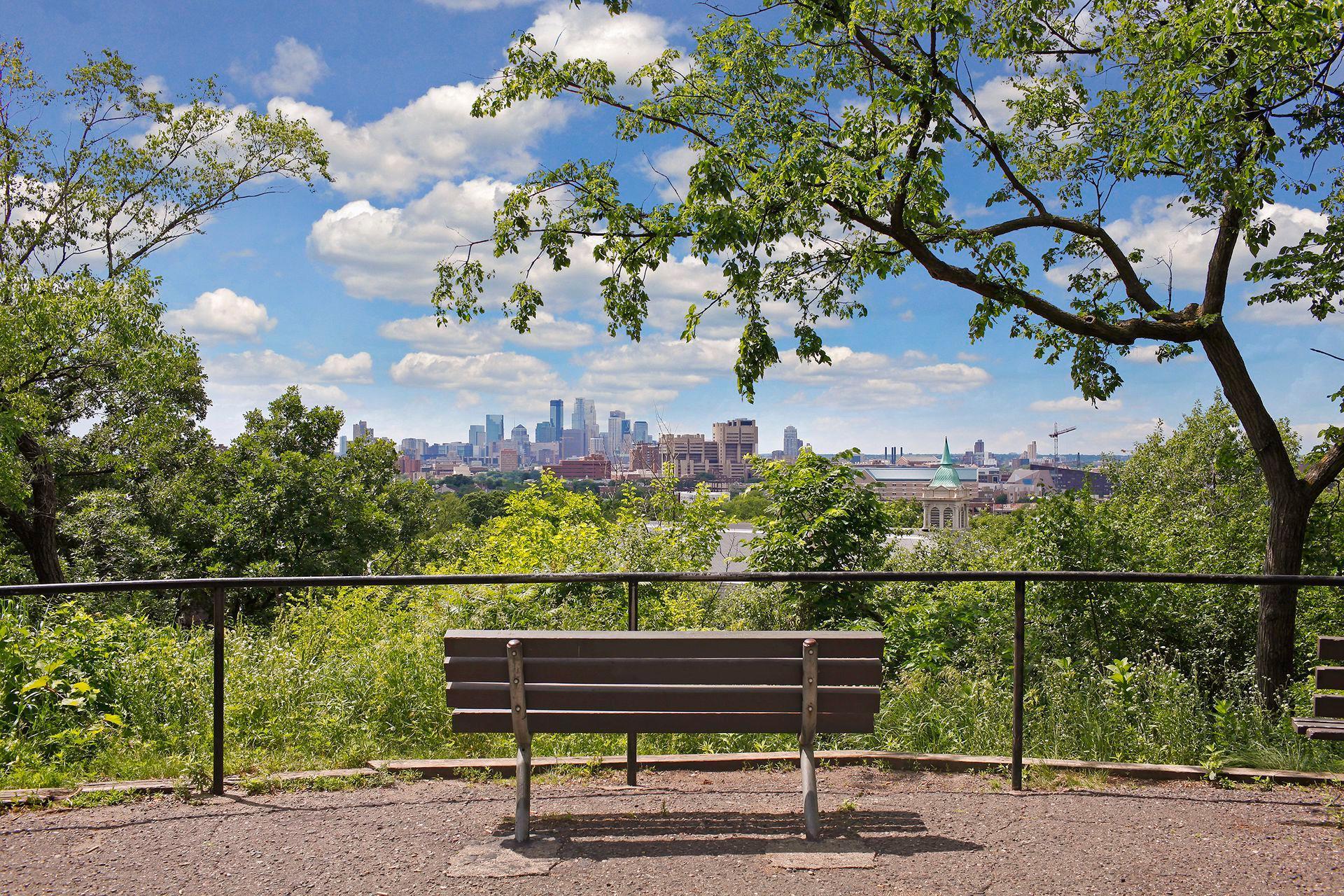 215 Warwick Street SE