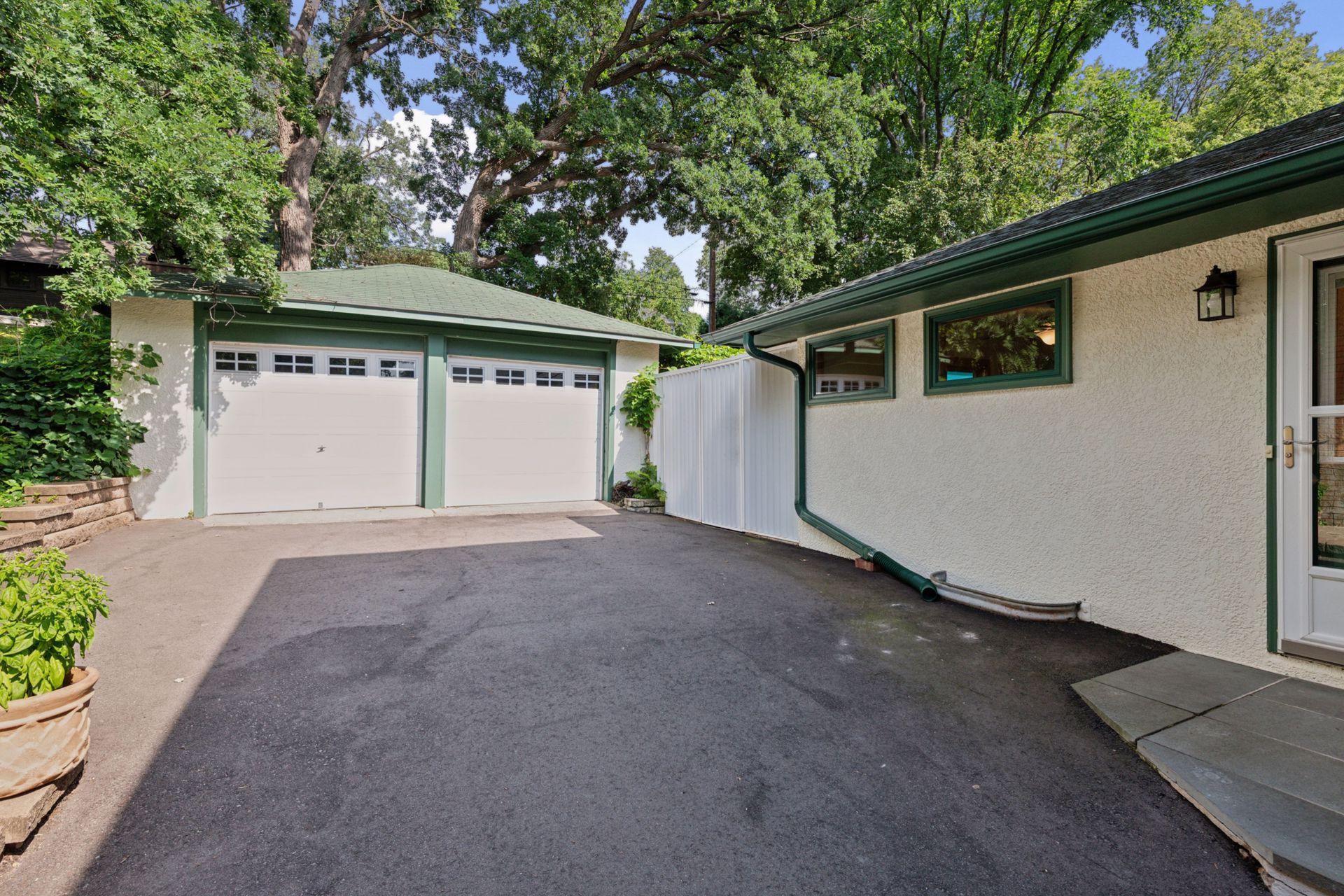 215 Warwick Street SE