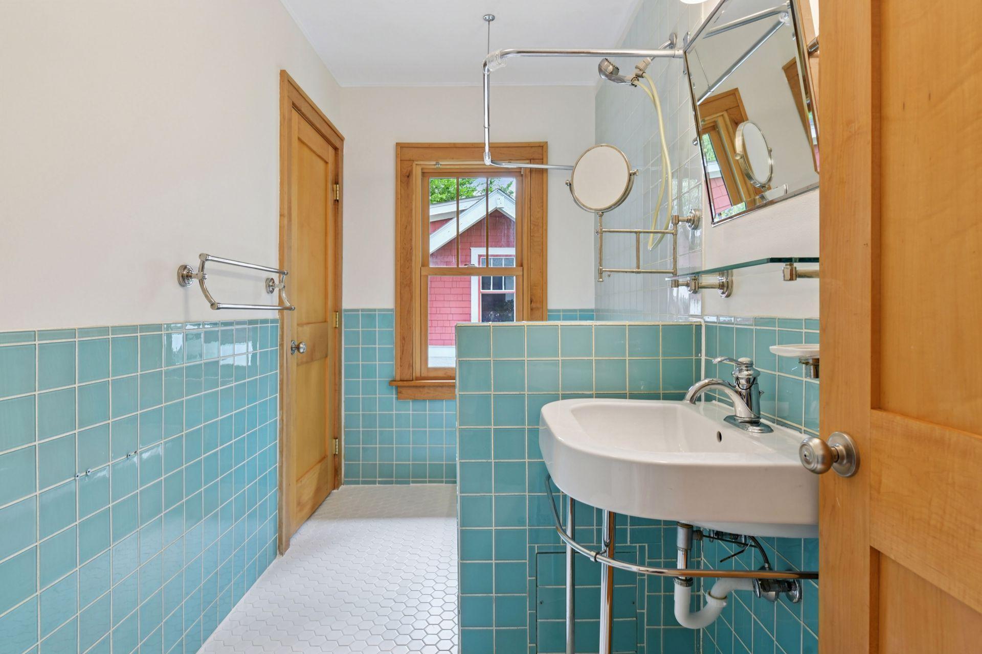 215 Warwick Street SE