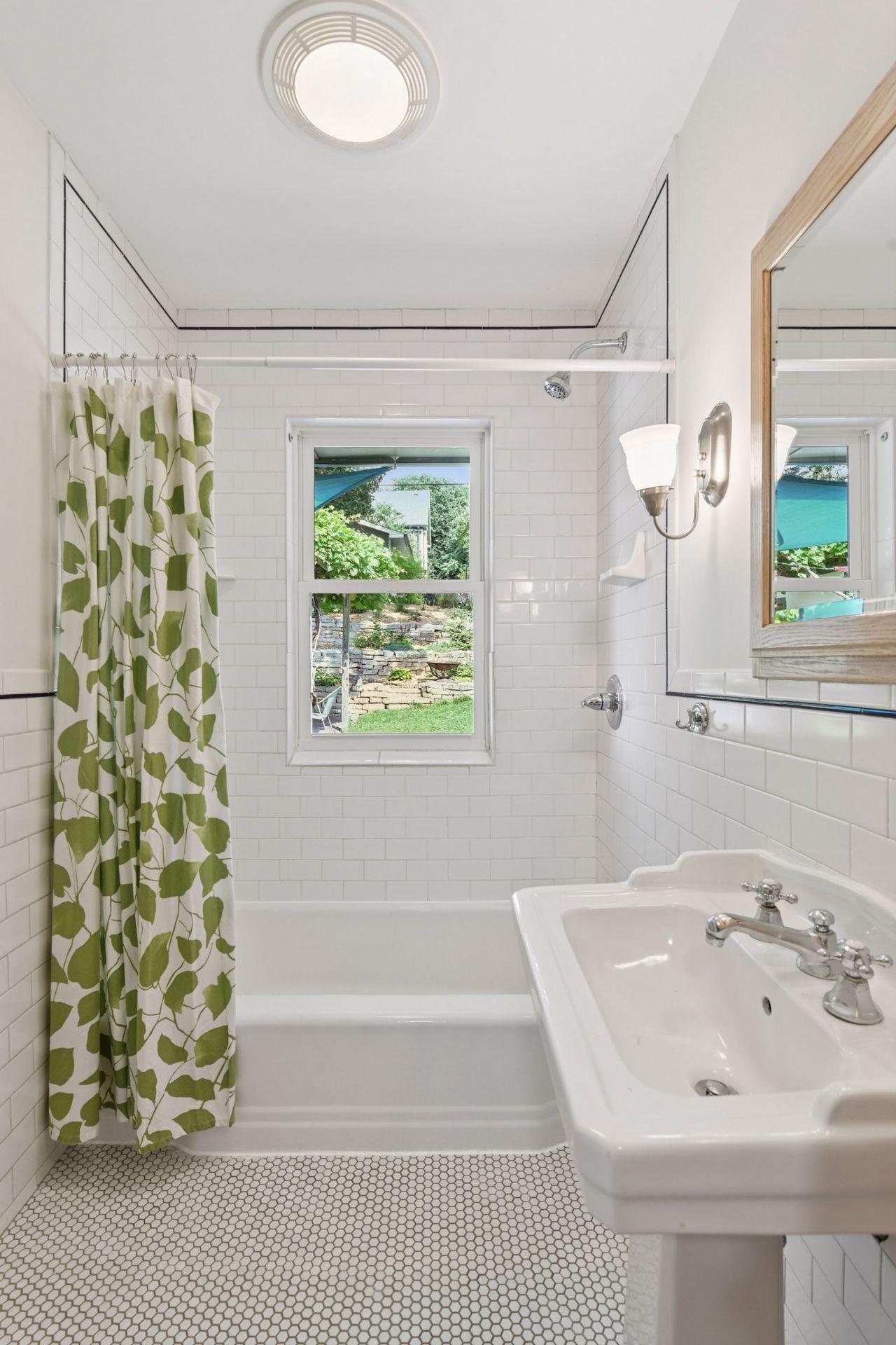 215 Warwick Street SE