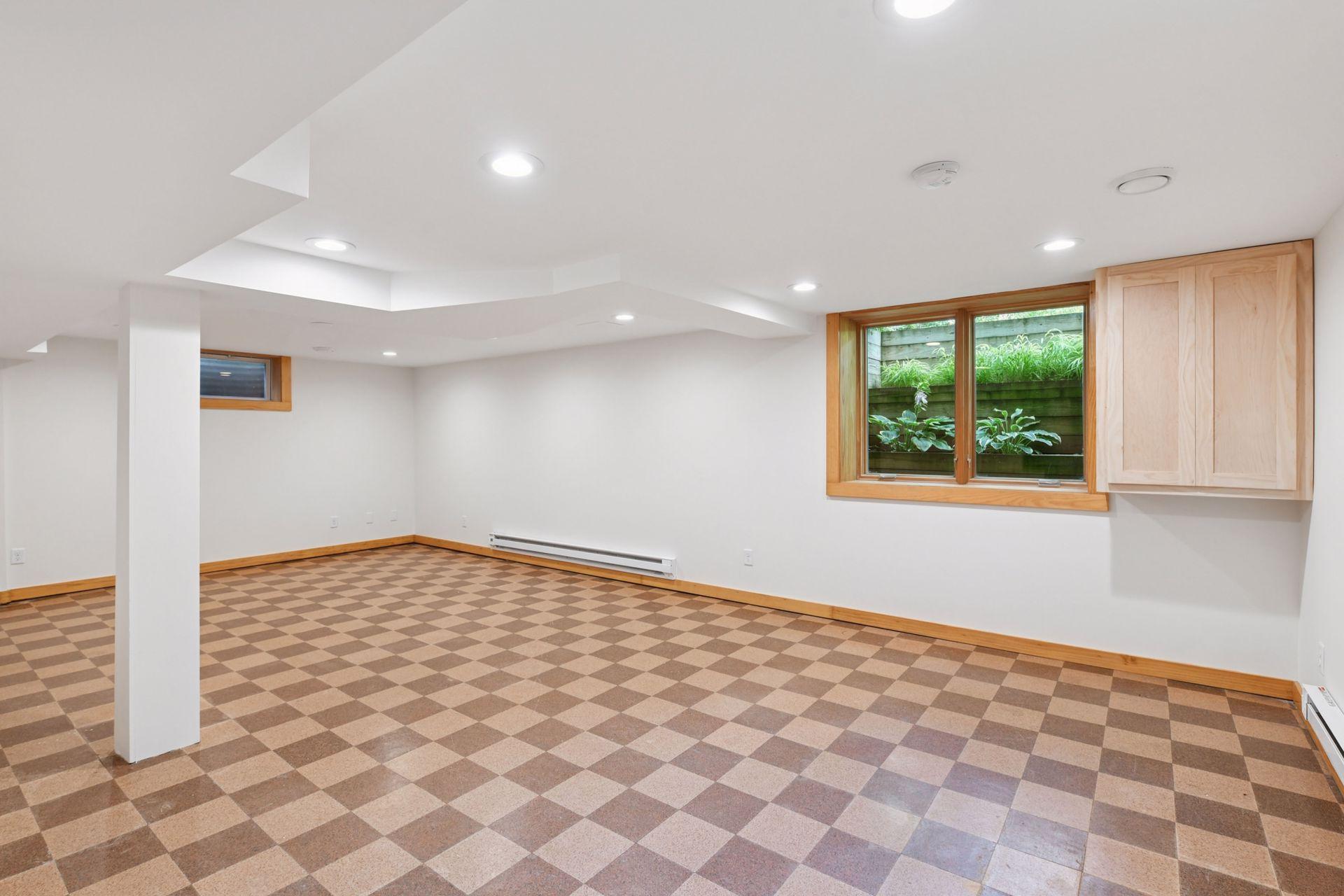 215 Warwick Street SE