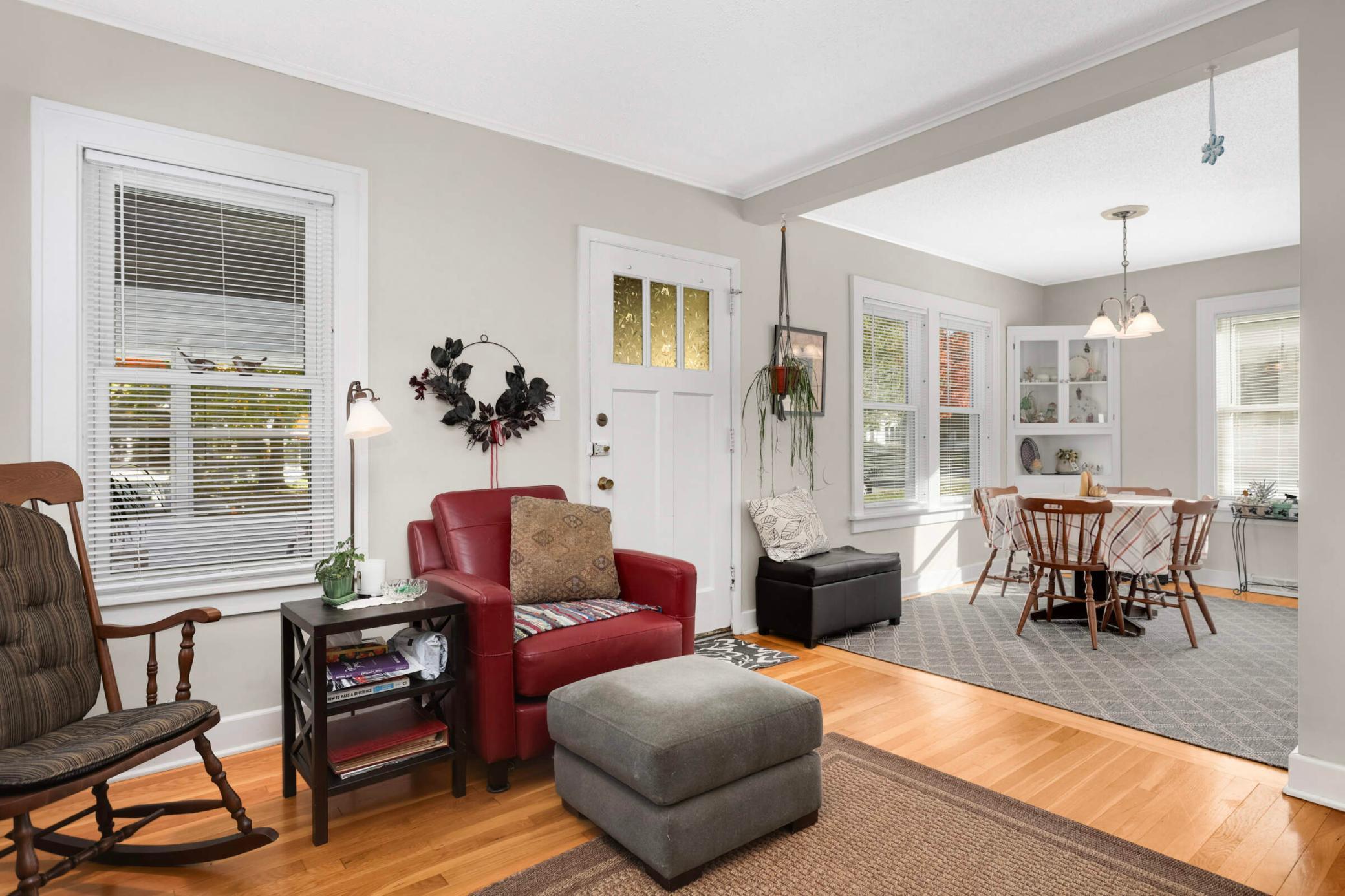 2742 Garfield Street NE