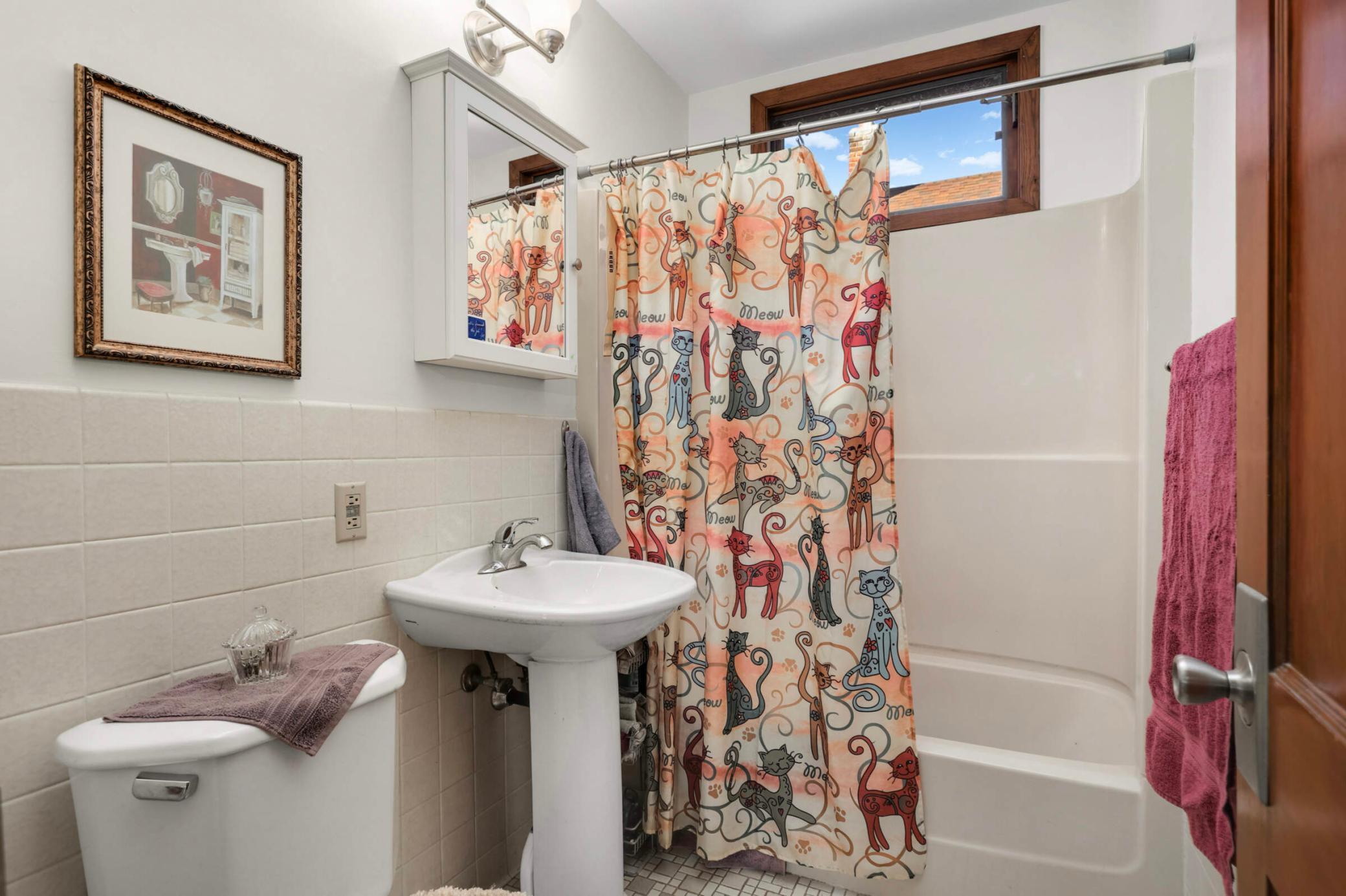 2742 Garfield Street NE