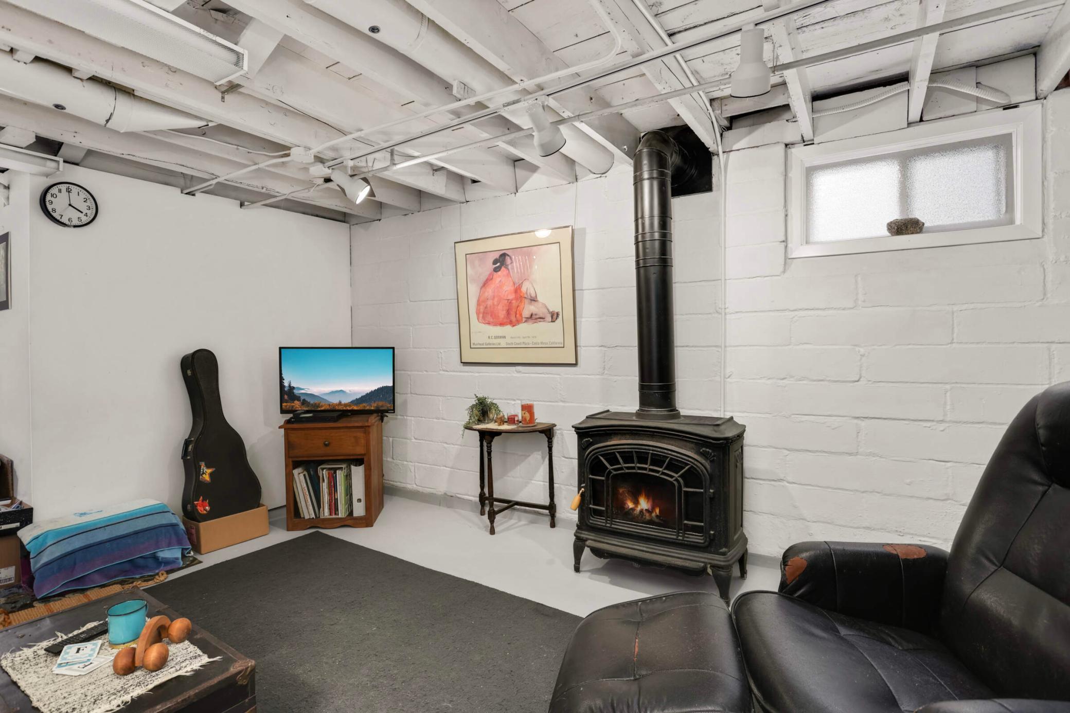 2742 Garfield Street NE