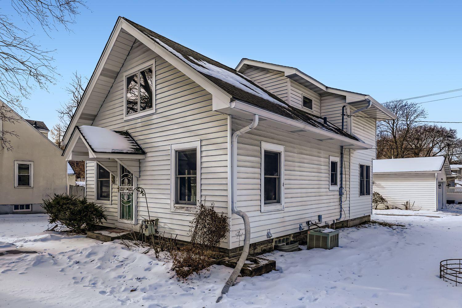 3562 Stinson Boulevard