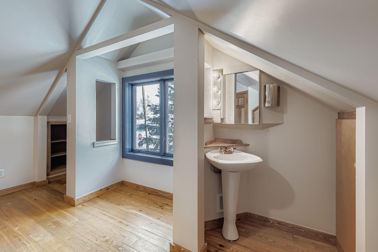 3562 Stinson Boulevard