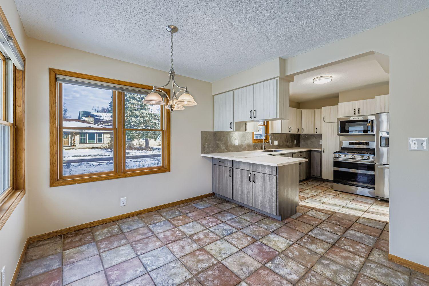 3562 Stinson Boulevard