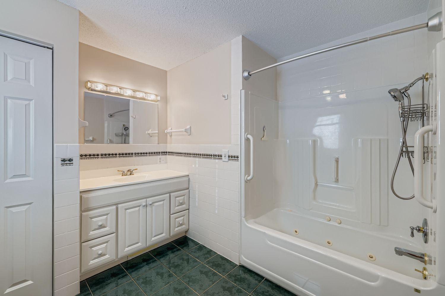 3562 Stinson Boulevard