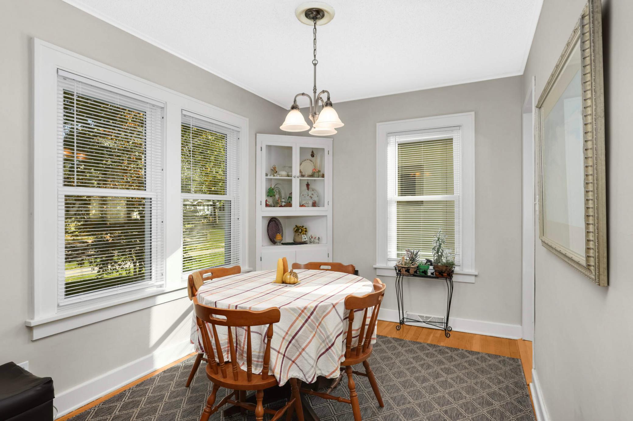 2742 Garfield Street NE