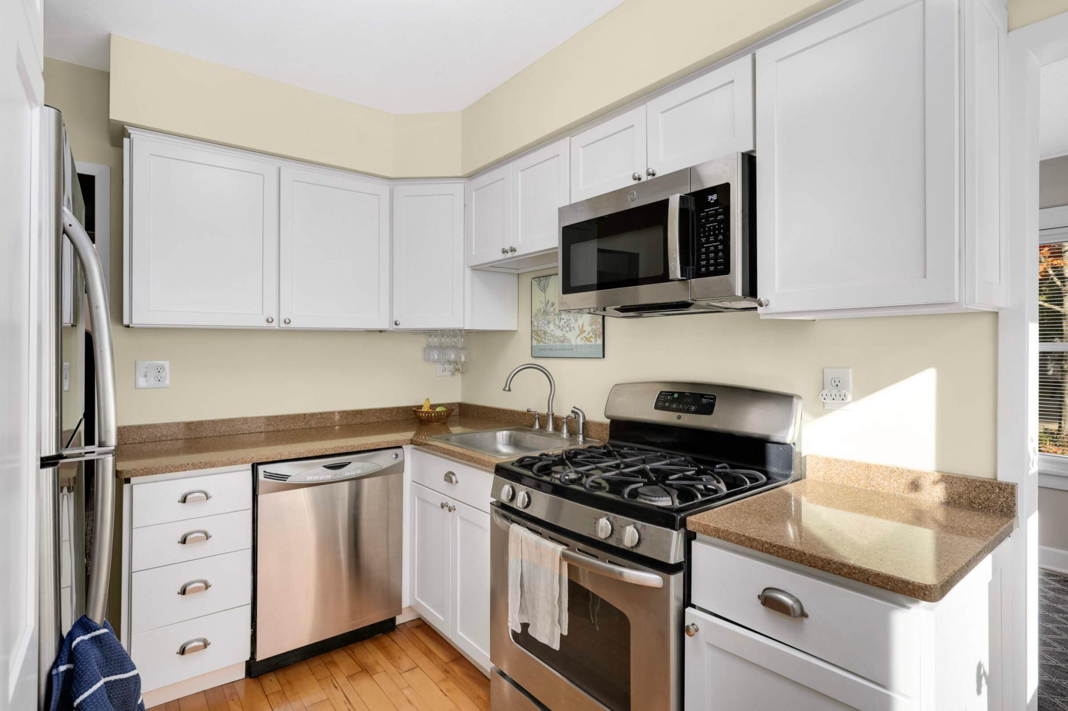 2742 Garfield Street NE