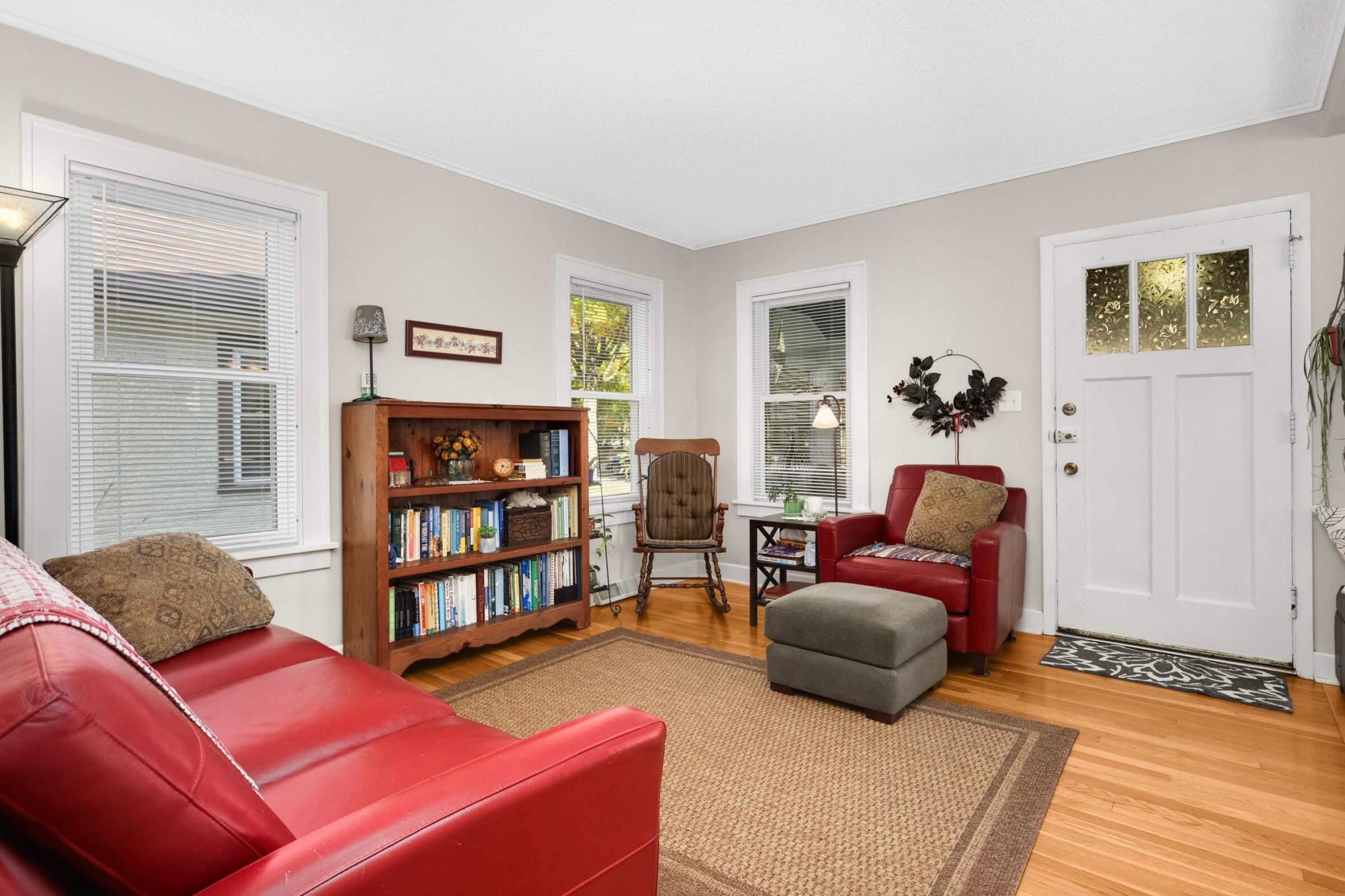 2742 Garfield Street NE