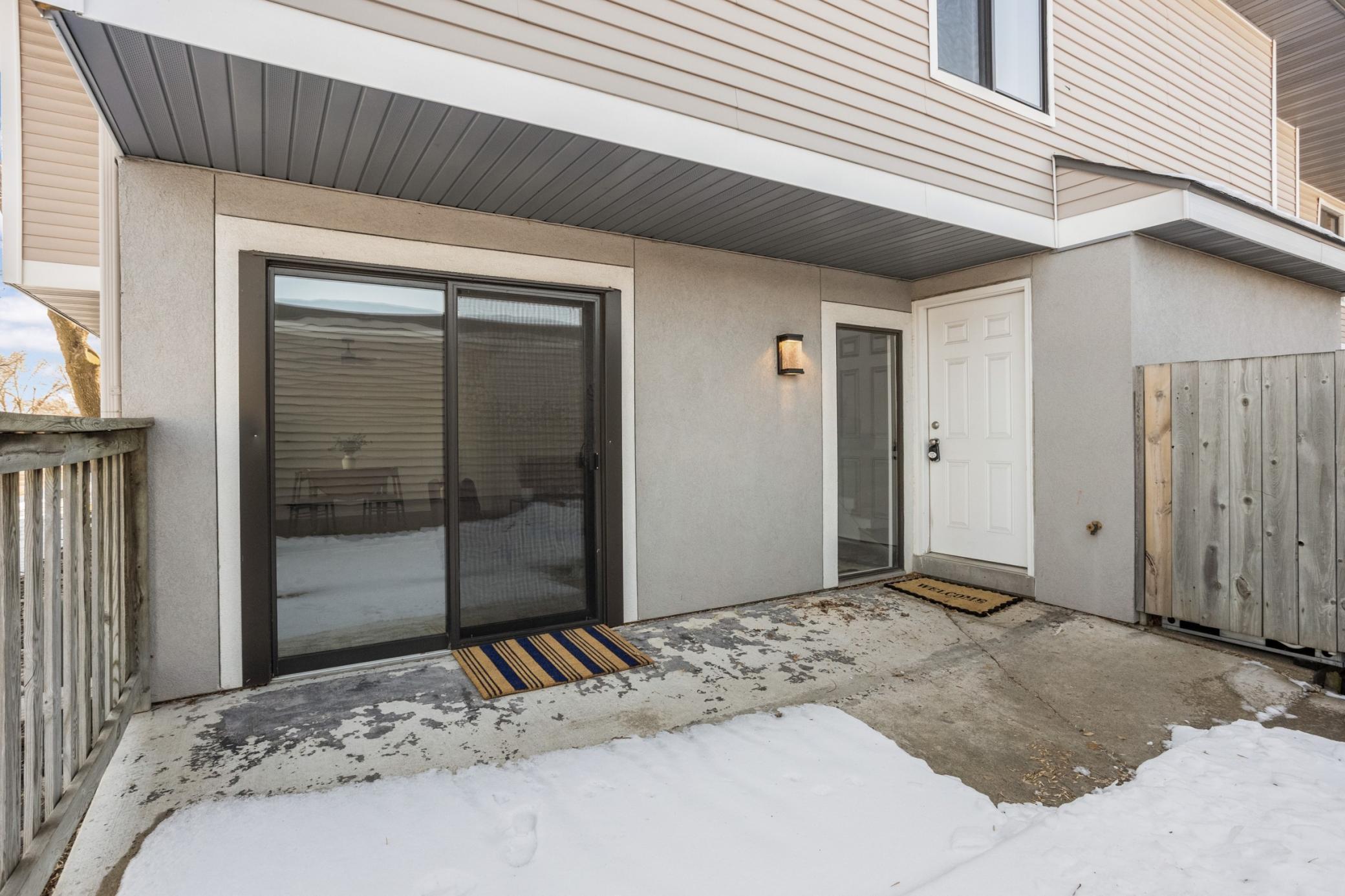 1100 Wagon Wheel Road