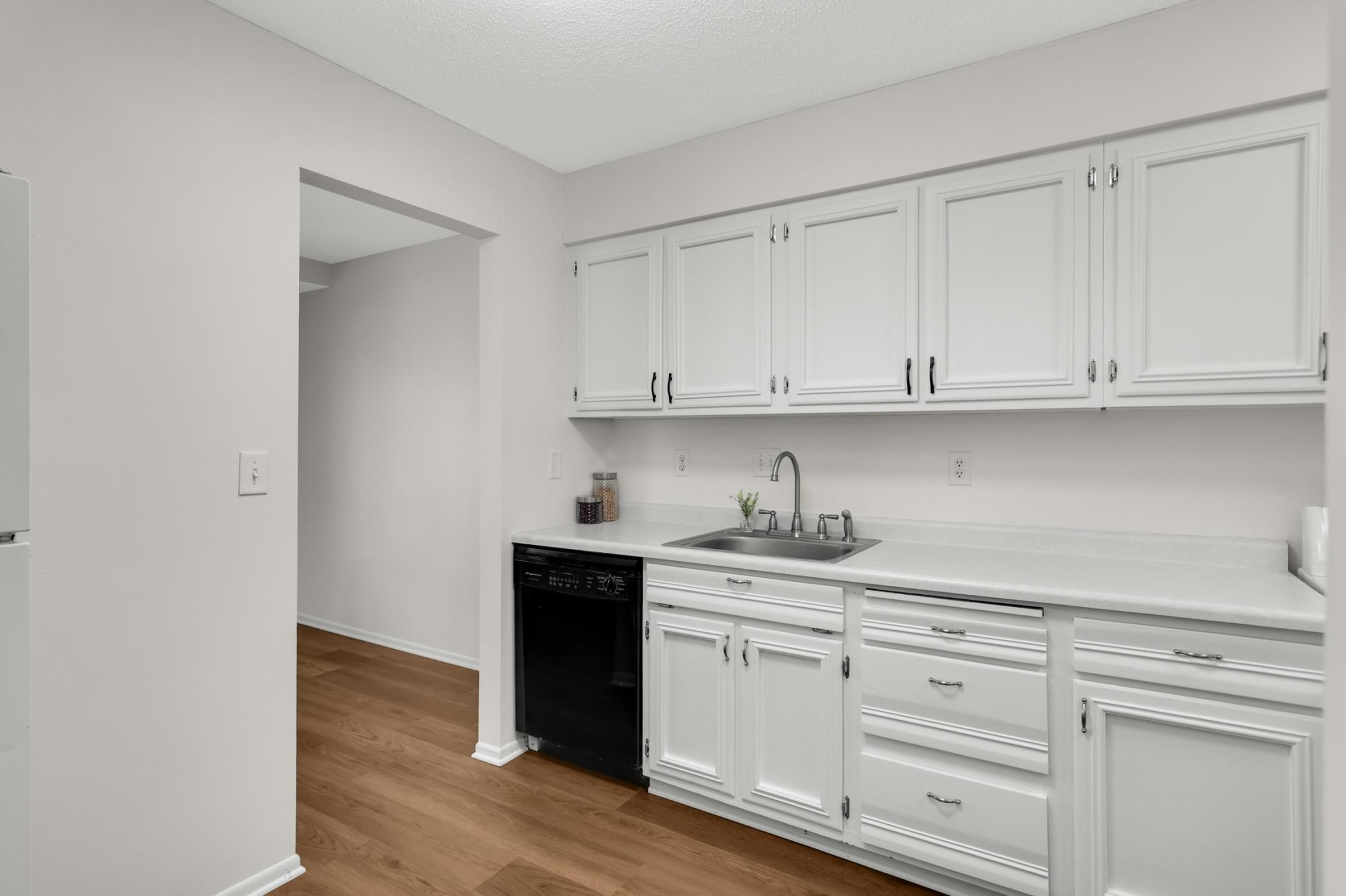 1100 Wagon Wheel Road