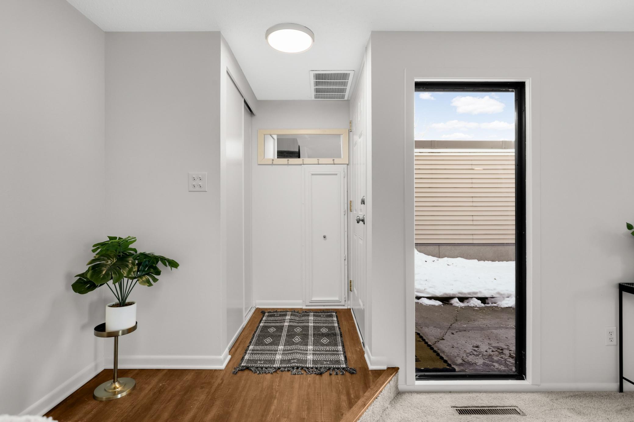 1100 Wagon Wheel Road