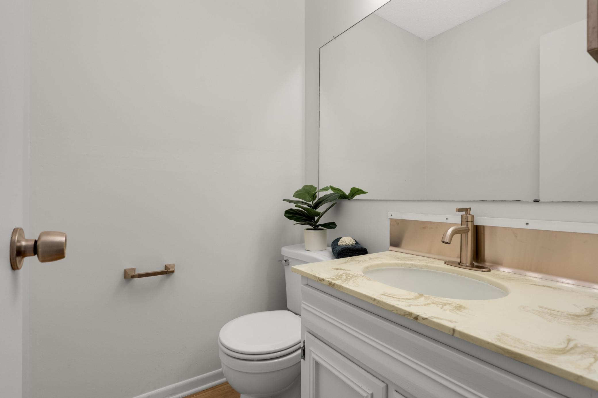 1100 Wagon Wheel Road