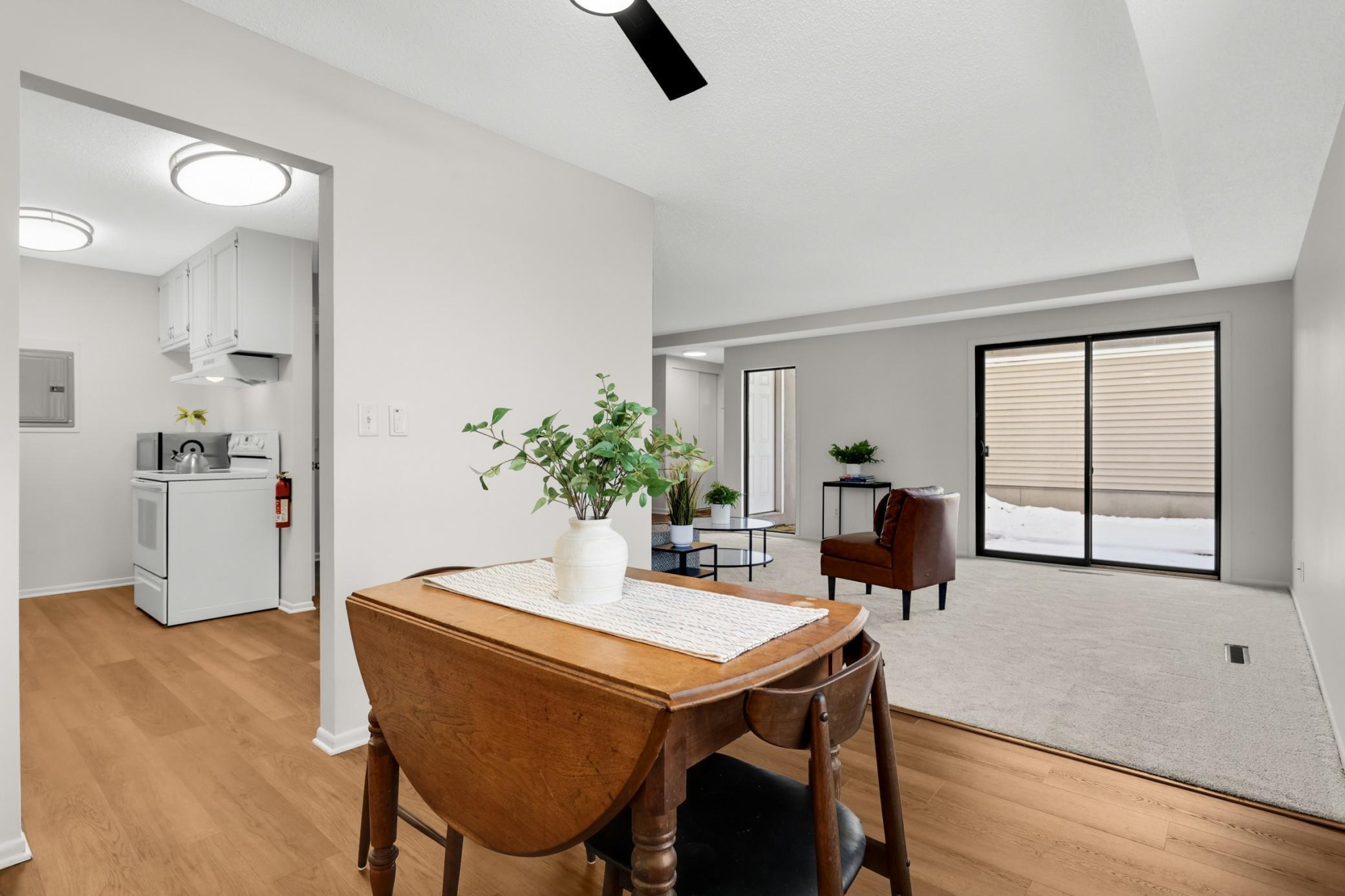 1100 Wagon Wheel Road