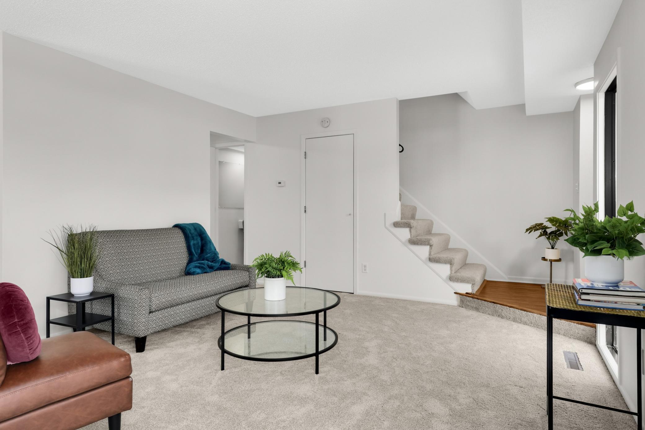 1100 Wagon Wheel Road