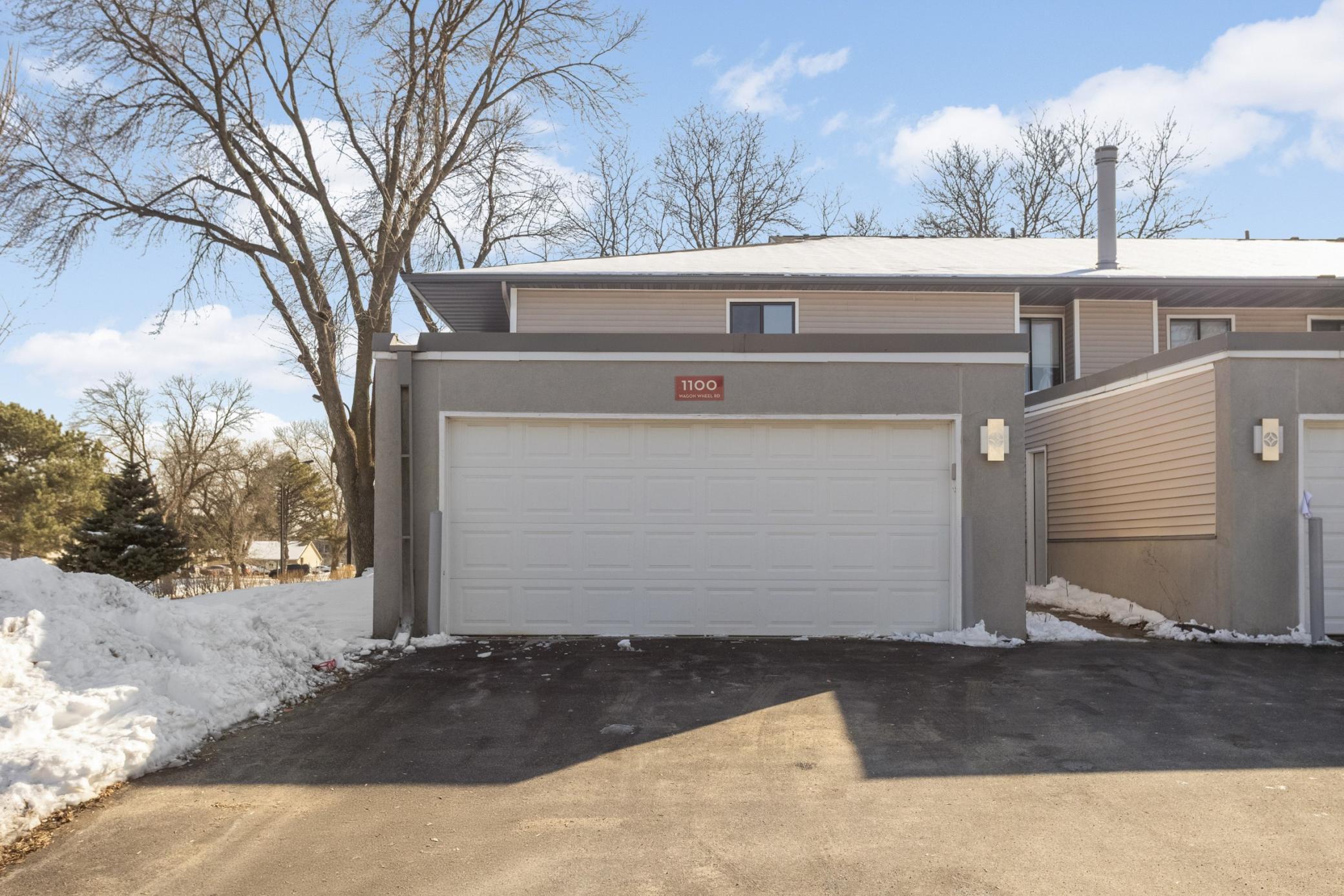 1100 Wagon Wheel Road