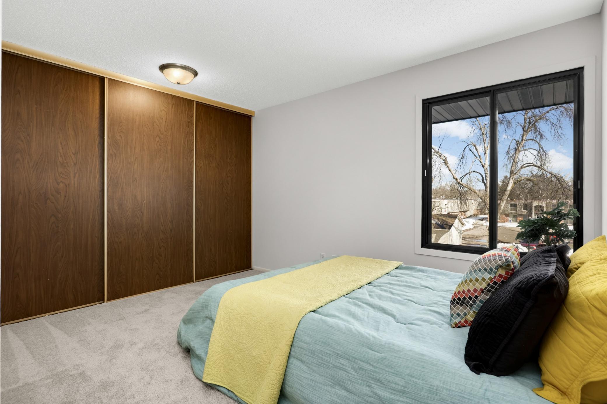 1100 Wagon Wheel Road