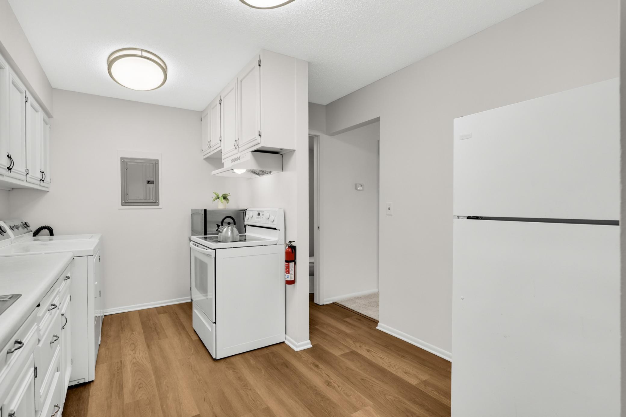 1100 Wagon Wheel Road