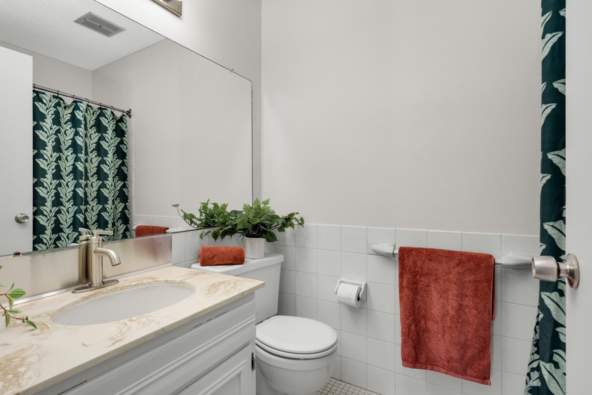 1100 Wagon Wheel Road