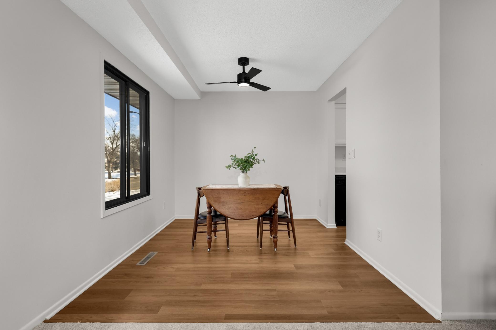 1100 Wagon Wheel Road