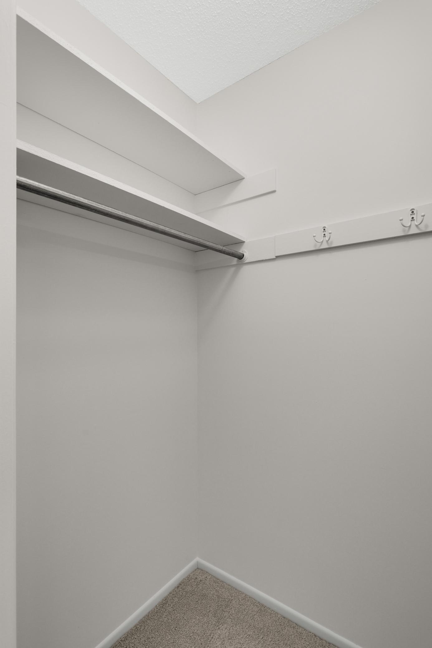 1100 Wagon Wheel Road