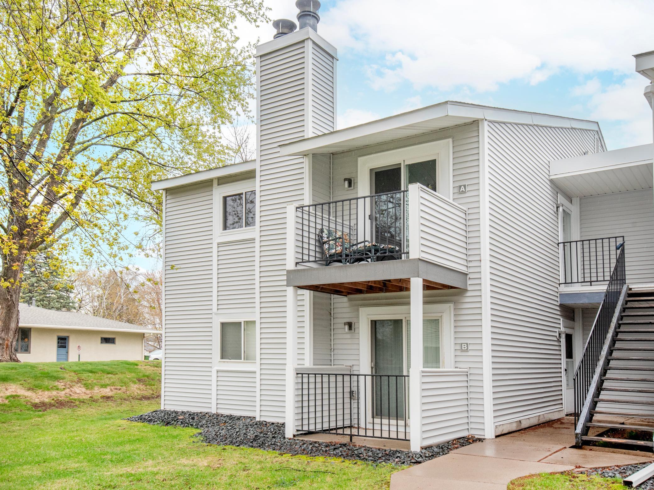 1736 Pleasant Street Unit: A