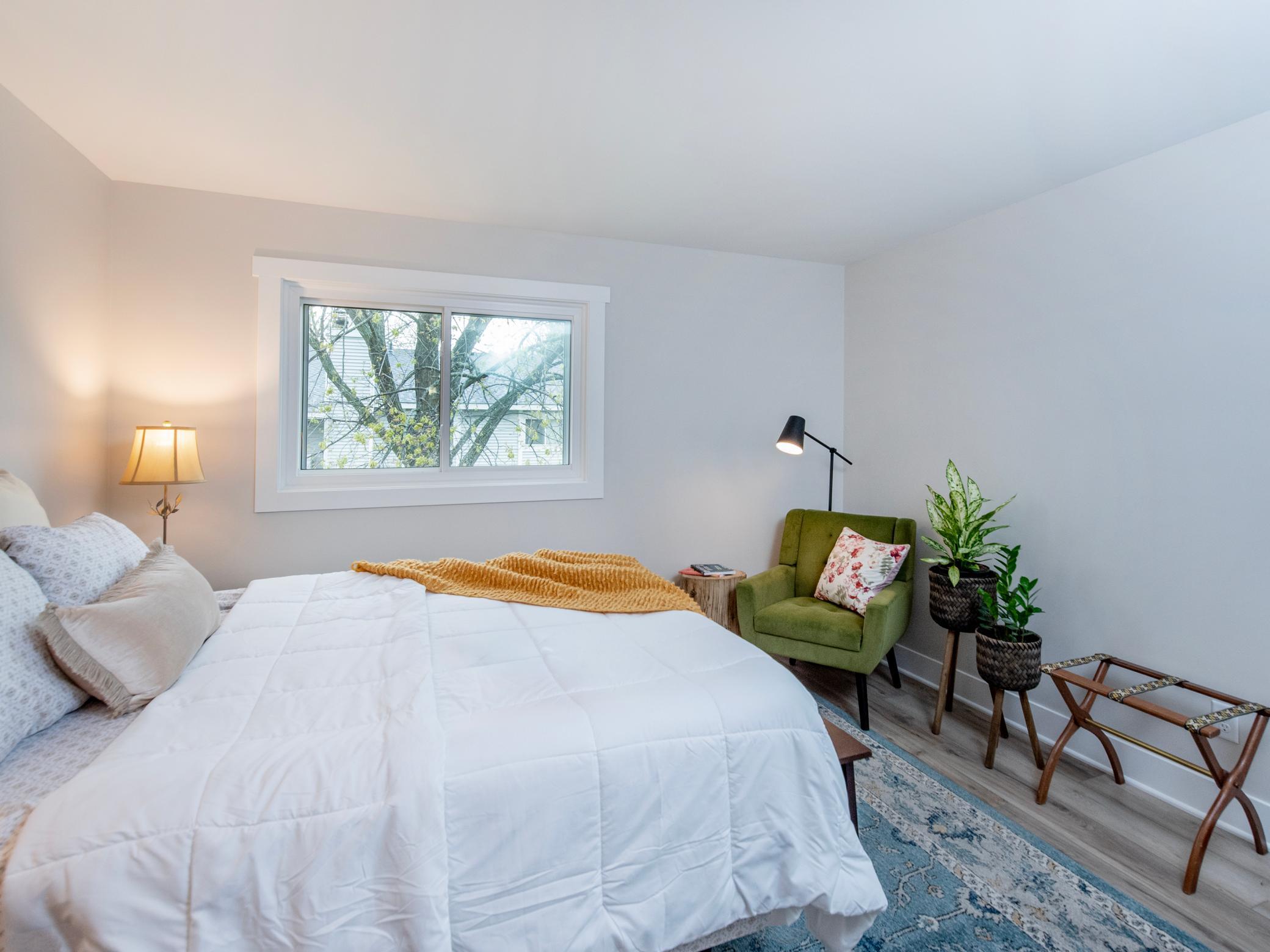 1736 Pleasant Street Unit: A