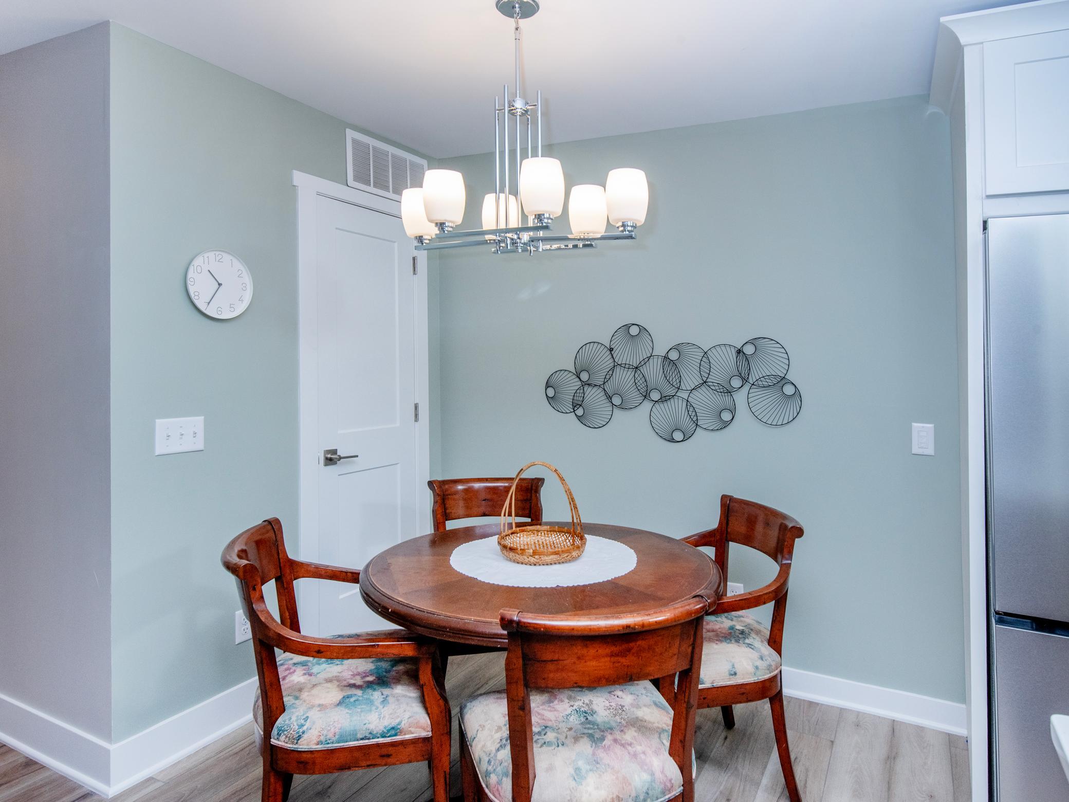 1736 Pleasant Street Unit: A