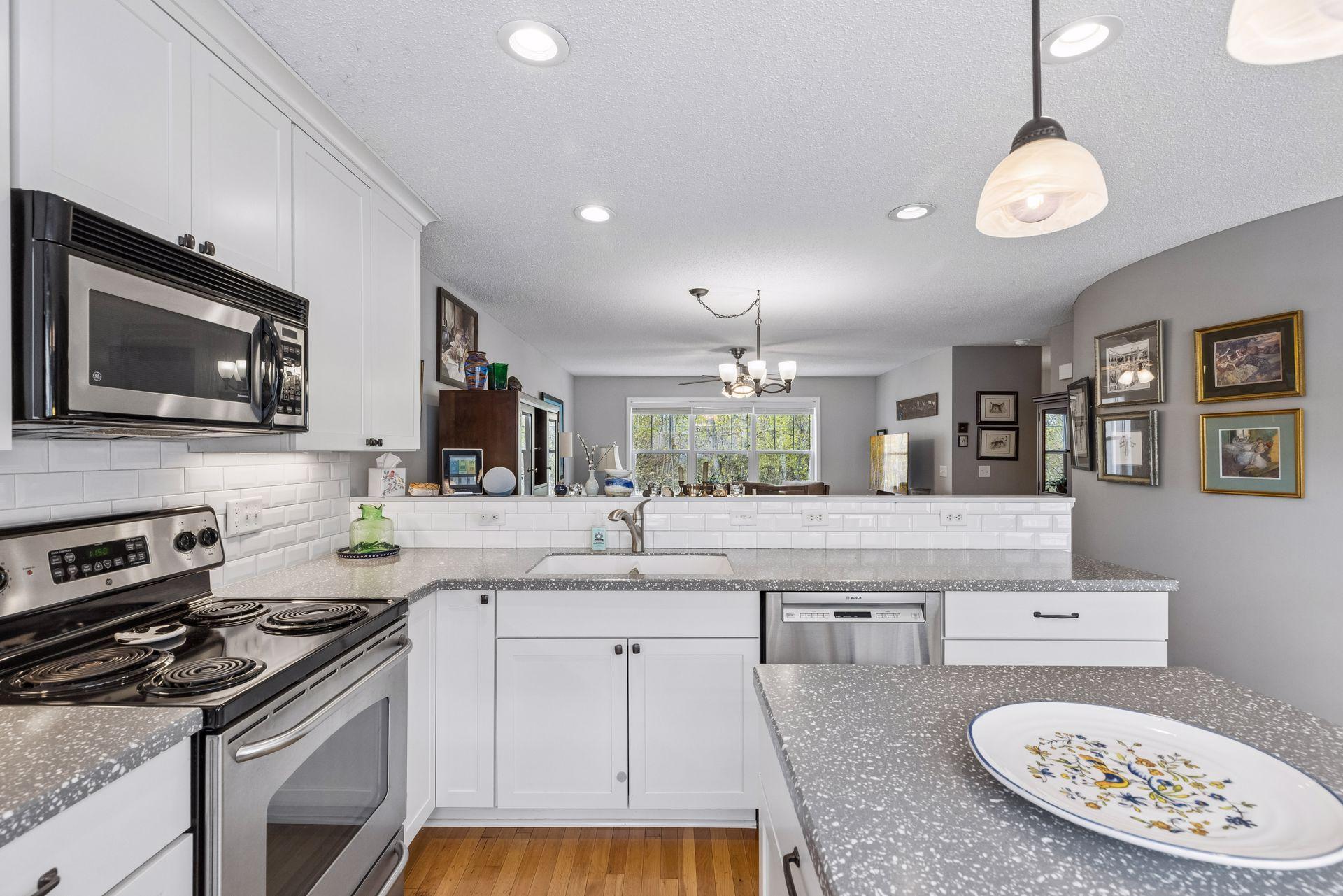 1649 Arona Street Unit: 6