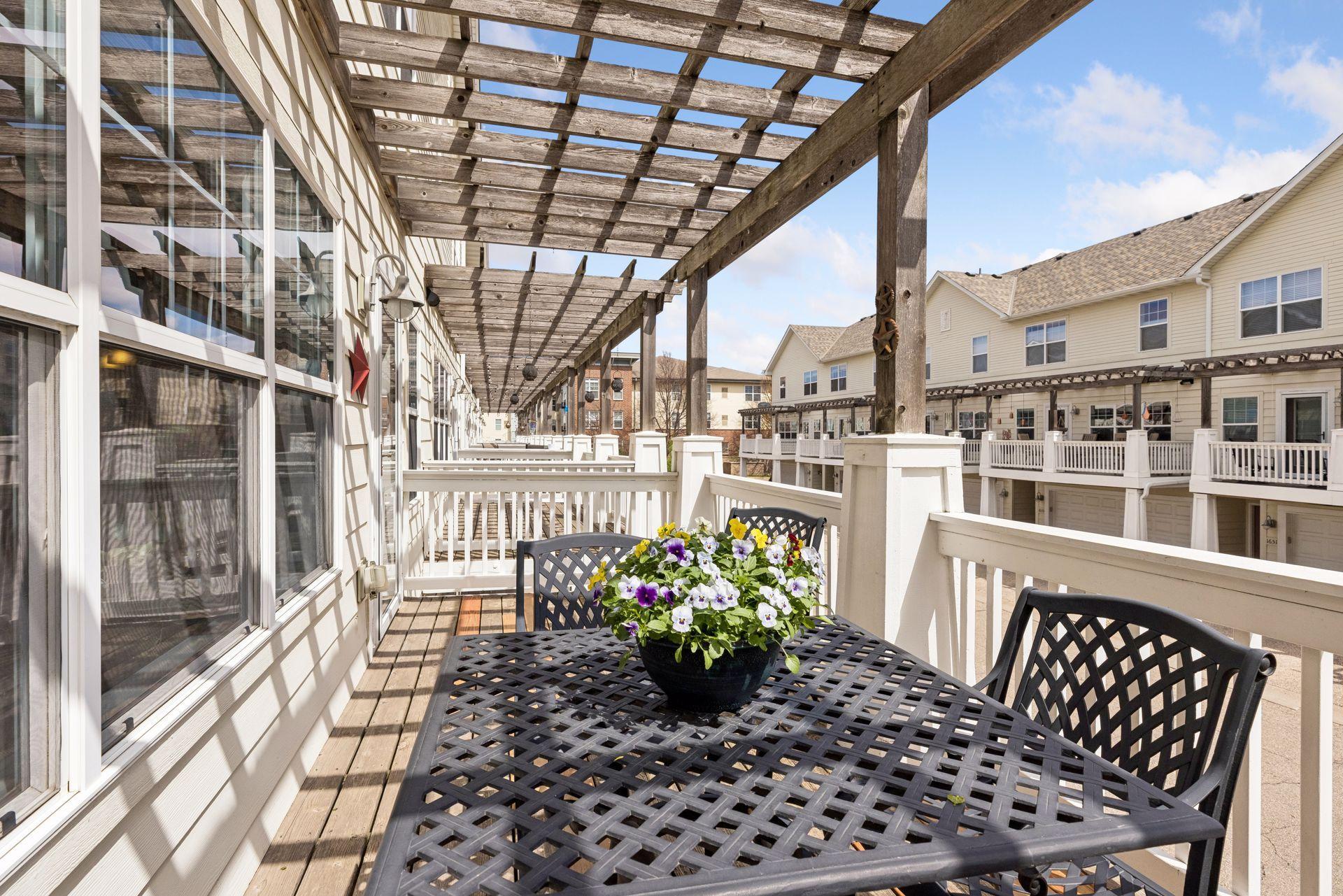 1649 Arona Street Unit: 6
