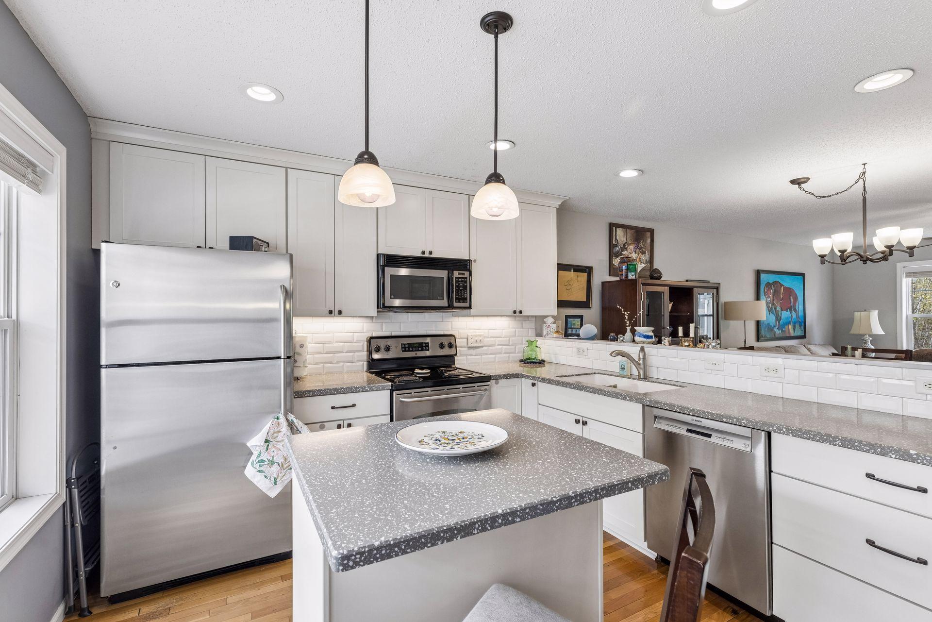 1649 Arona Street Unit: 6