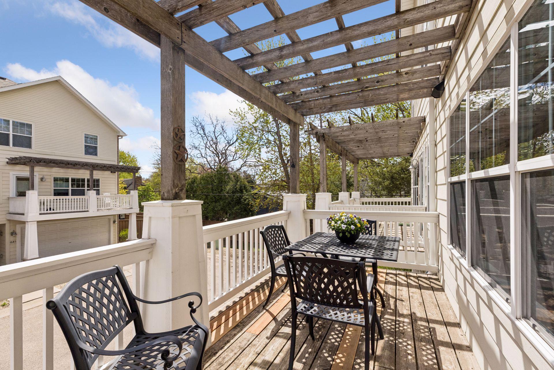 1649 Arona Street Unit: 6
