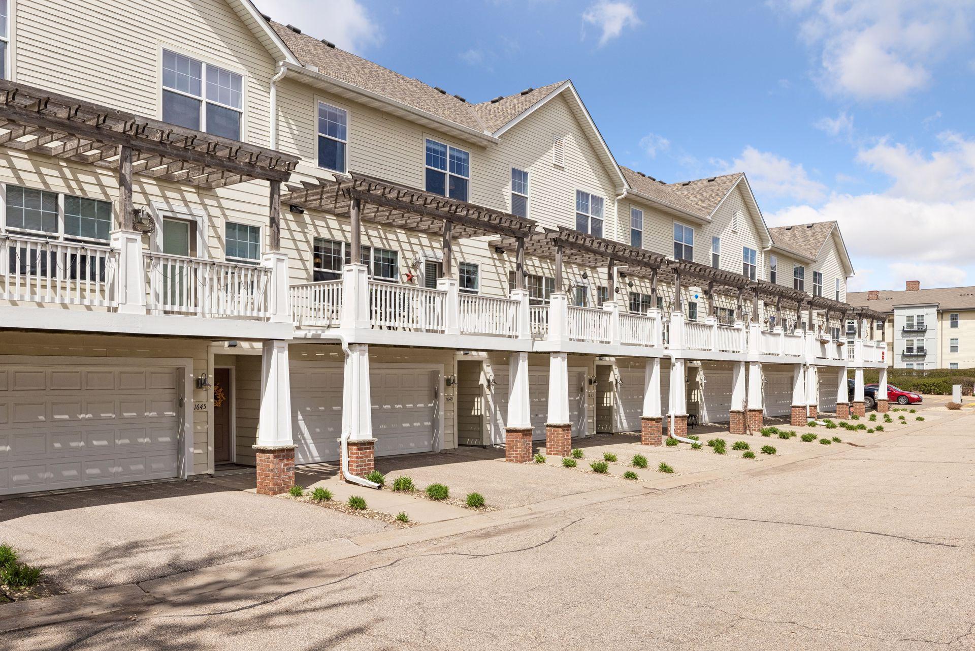 1649 Arona Street Unit: 6
