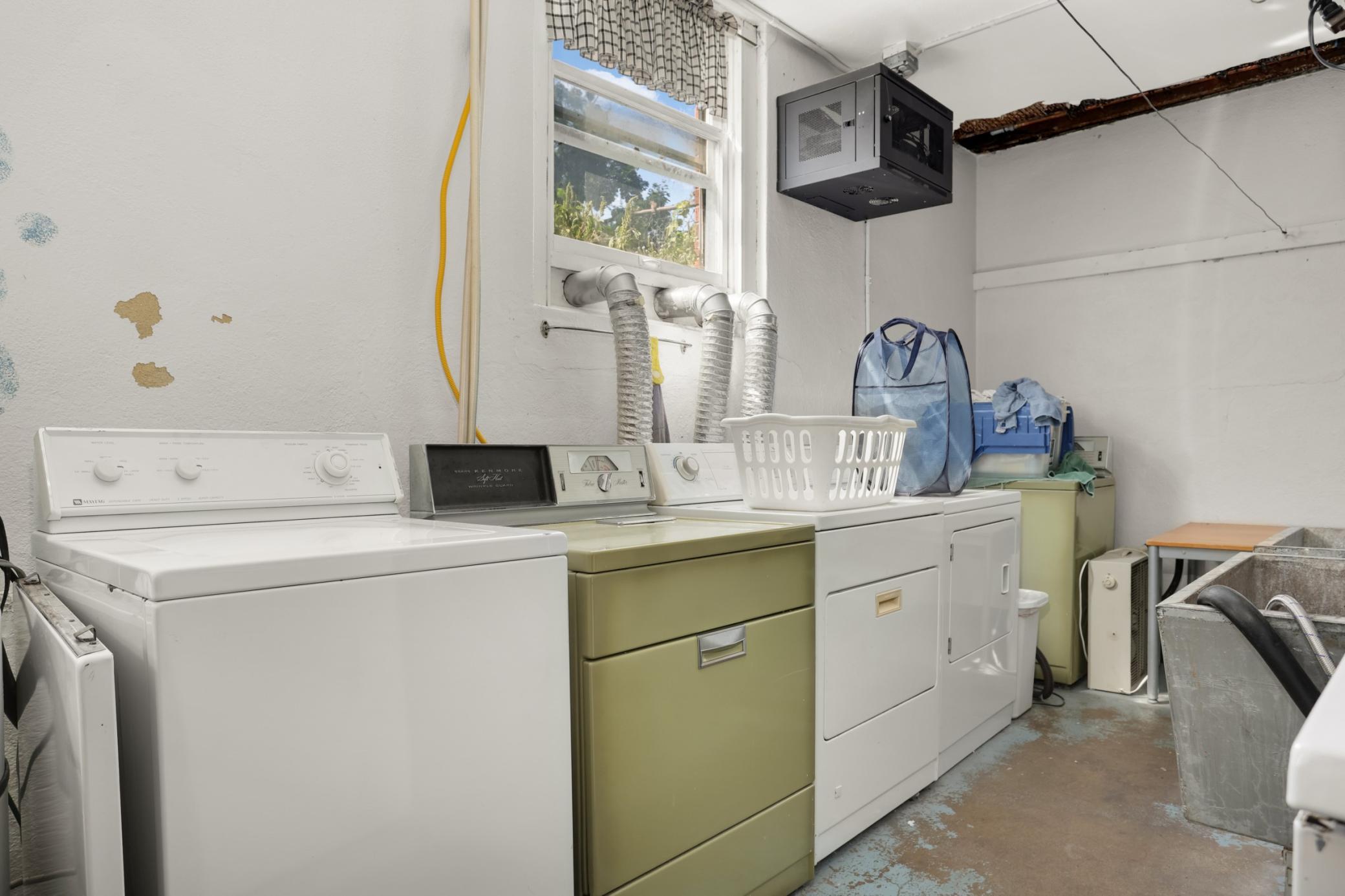 3340 Blaisdell Avenue Unit: 8