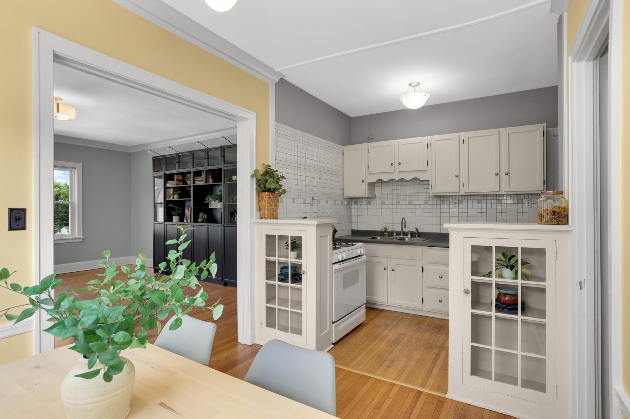 3340 Blaisdell Avenue Unit: 8