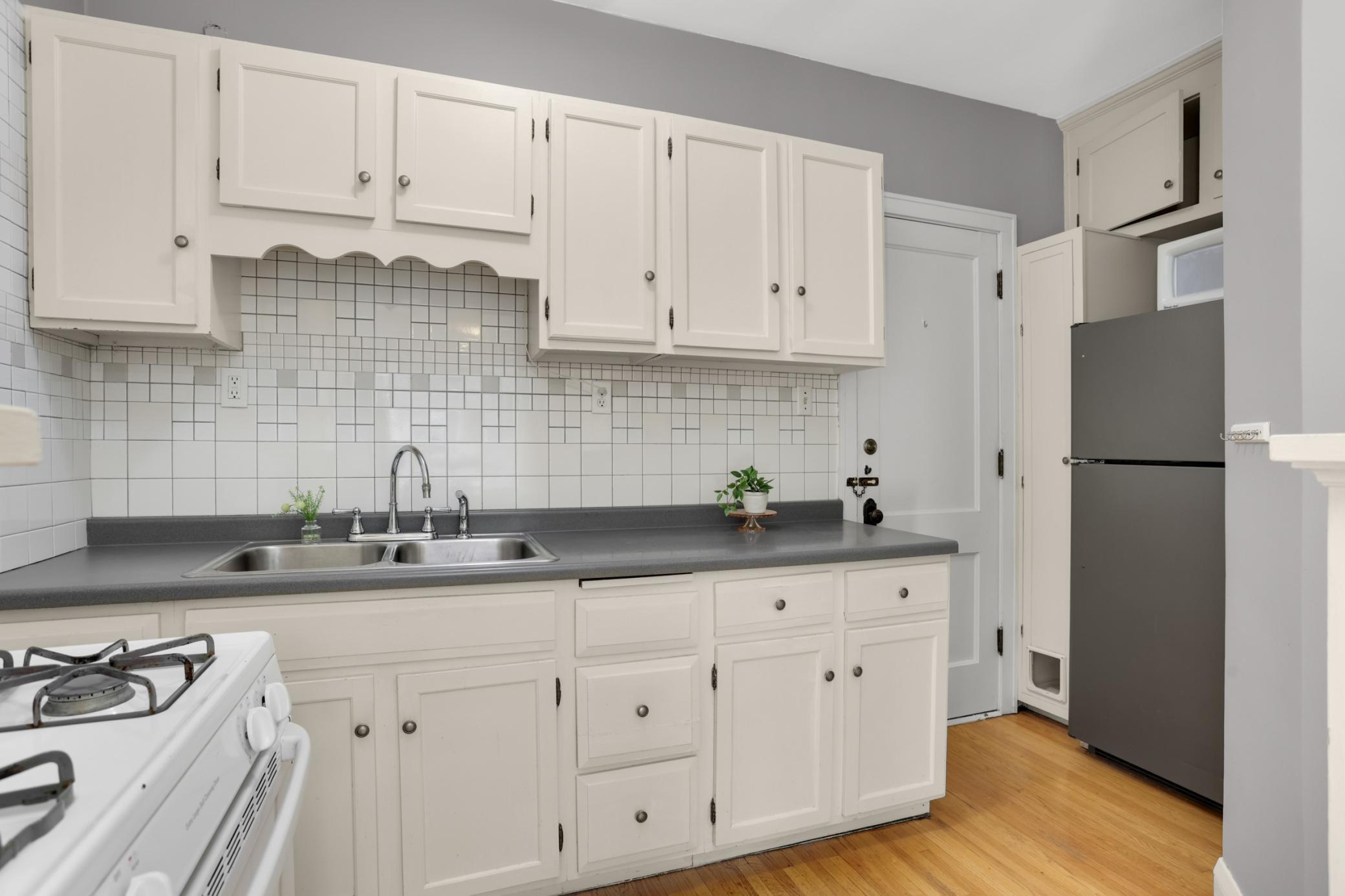 3340 Blaisdell Avenue Unit: 8