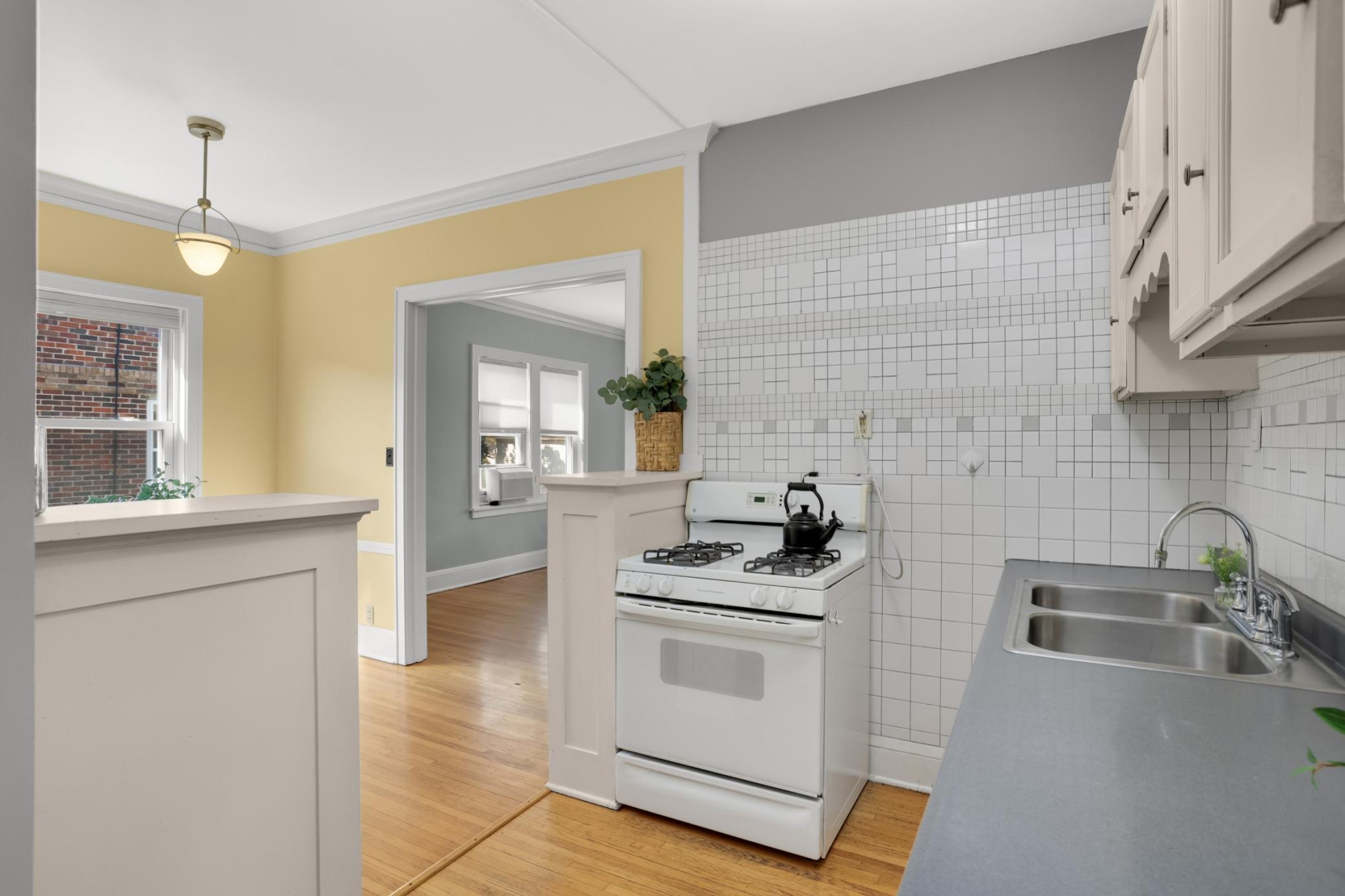 3340 Blaisdell Avenue Unit: 8