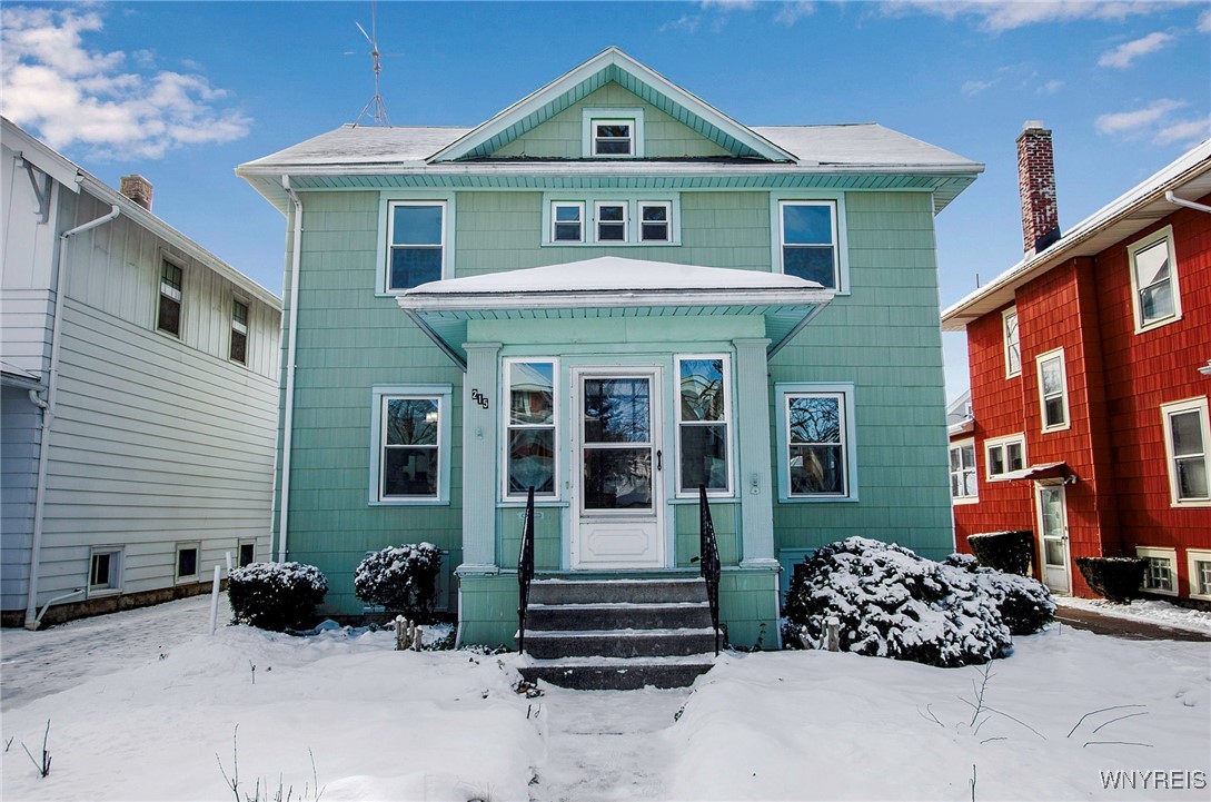 215 Highgate Avenue