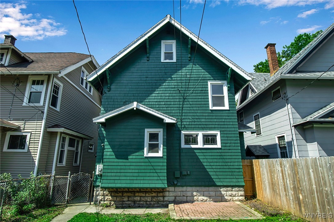 111 Montrose Avenue